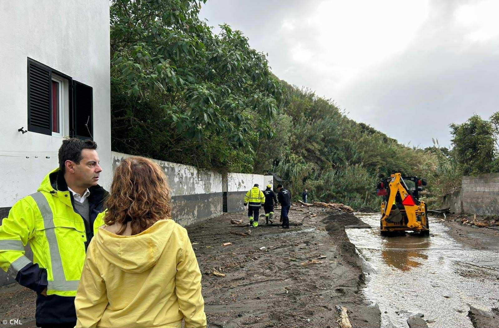Autarquia da Lagoa procede à análise e vistoria na zona da Ribeira do Santiago – Imagem 1