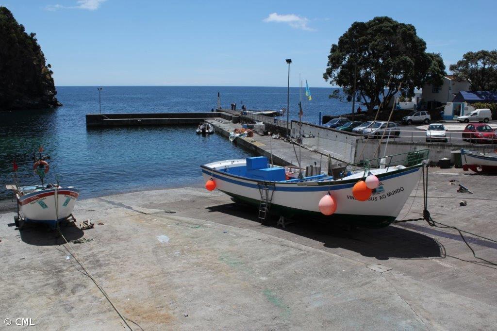 Governo dos Açores alerta que porto de pesca da Caloura é “altamente deficitário” – Imagem 1