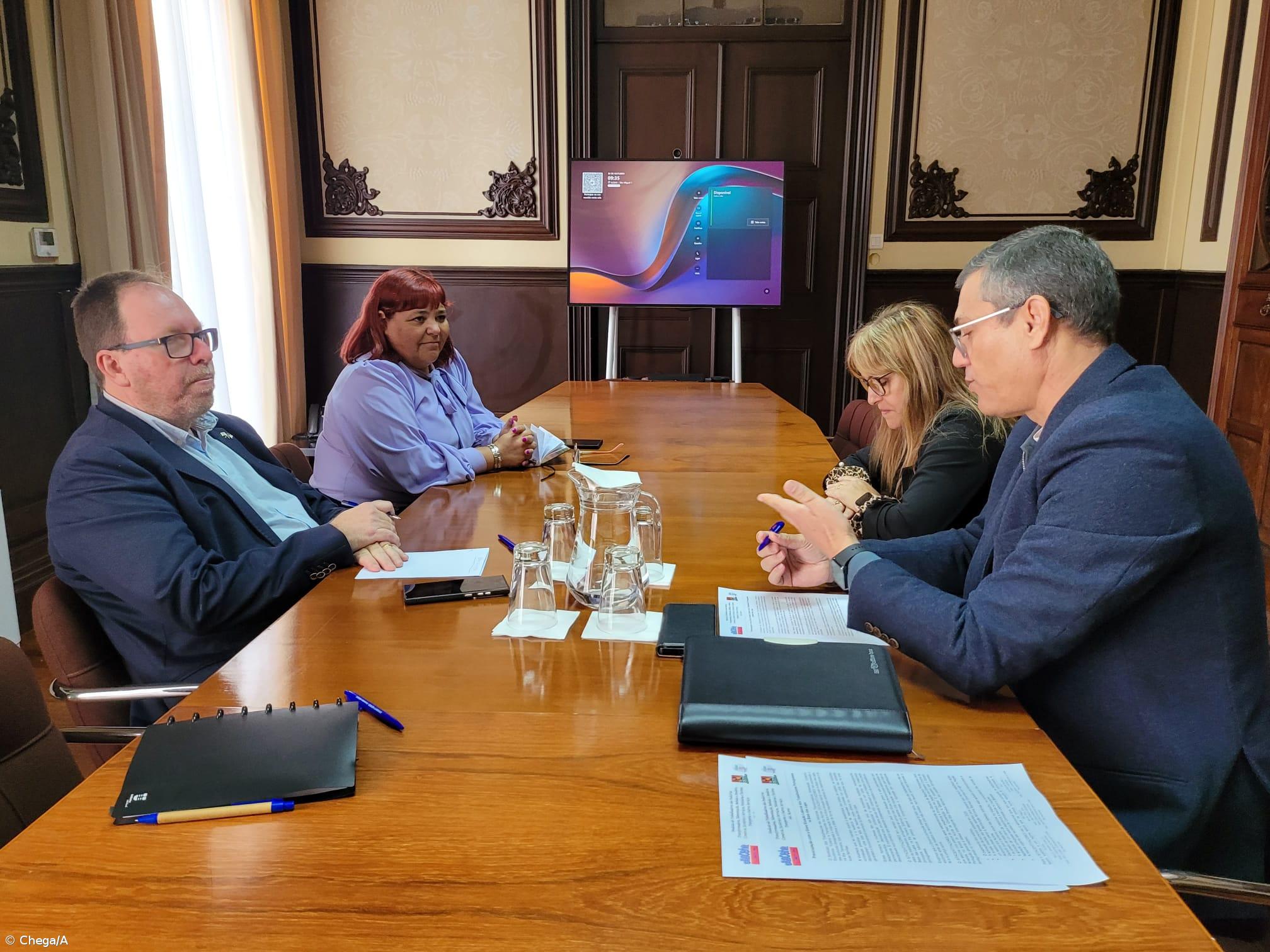 Chega/Açores diz “ser um erro” região substituir-se à República nos vencimentos nas Lajes – Imagem 1