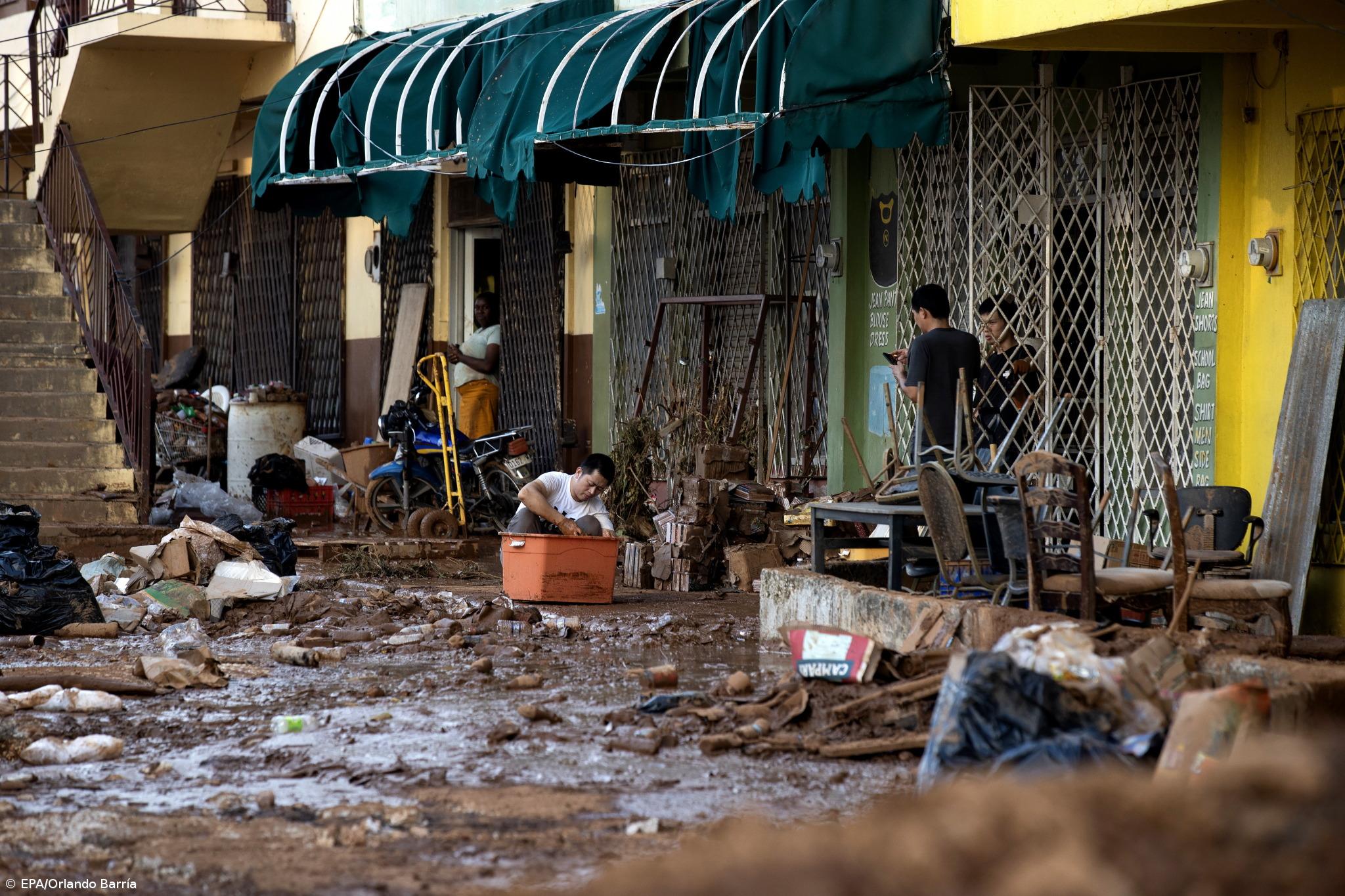 Mais de 700000 crianças precisam “urgentemente de alimentos" após furacão Melissa – Imagem 1
