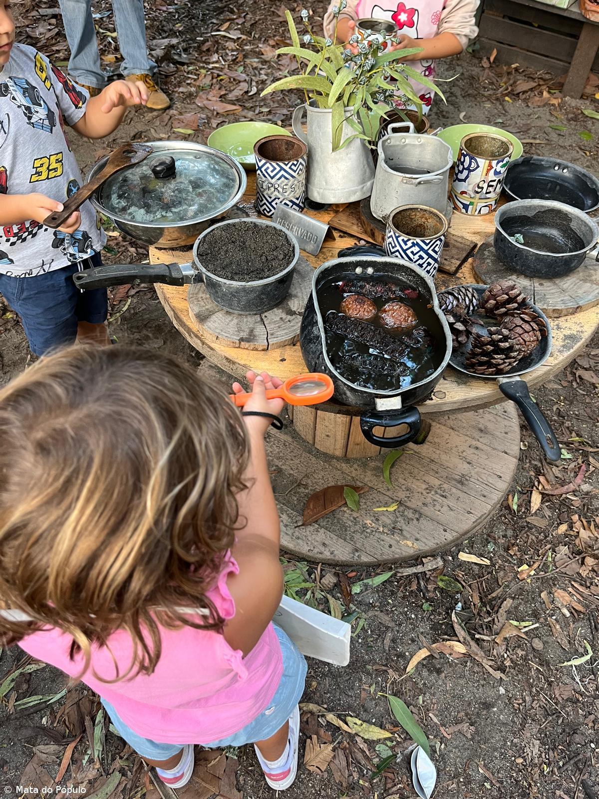 A revolução que espalha lama pelos recreios das escolas – Imagem 2