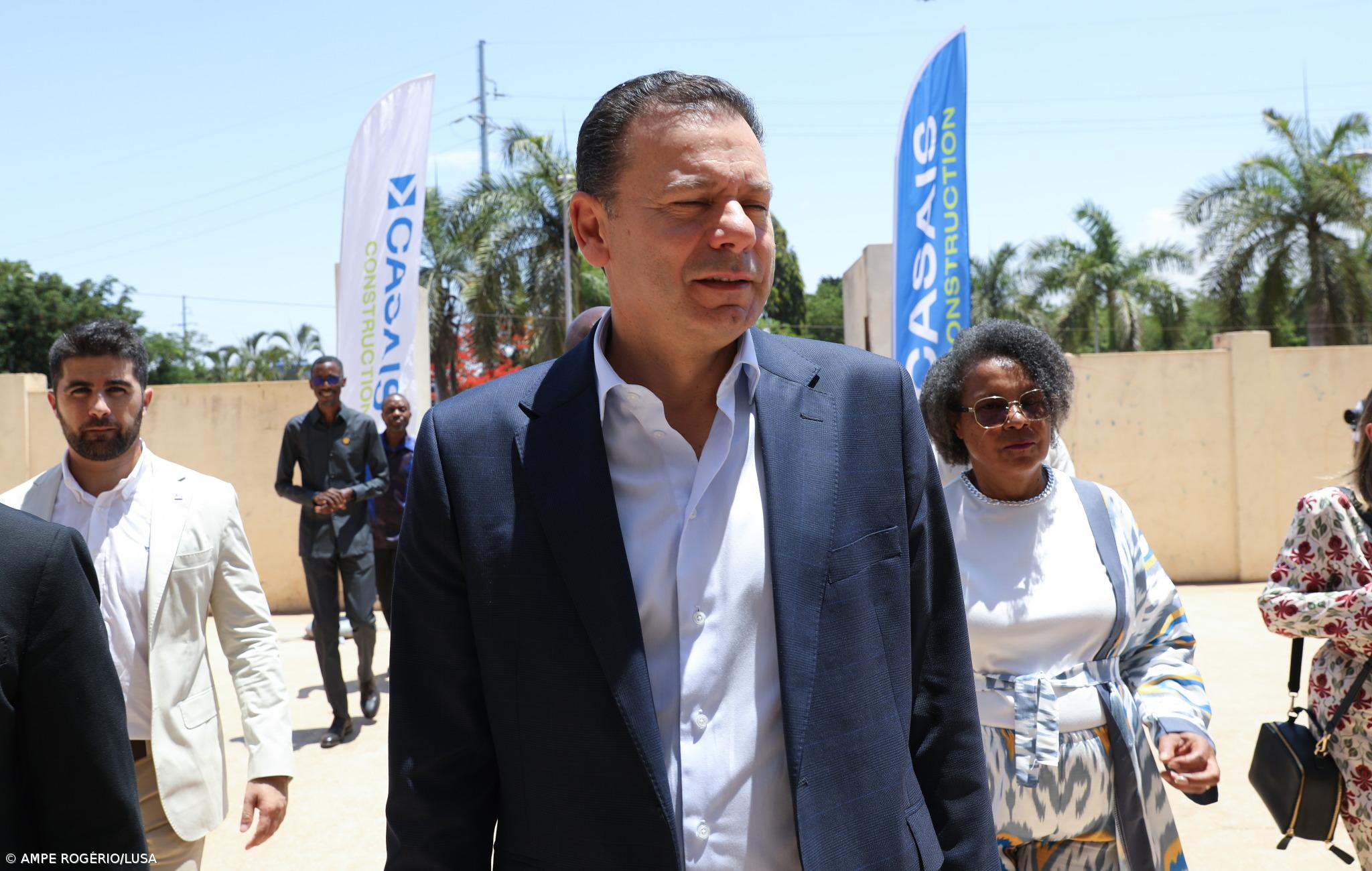 PM diz que “PS tem saudades” de Pinto Luz, que irá “com todo o gosto” ao parlamento – Imagem 1