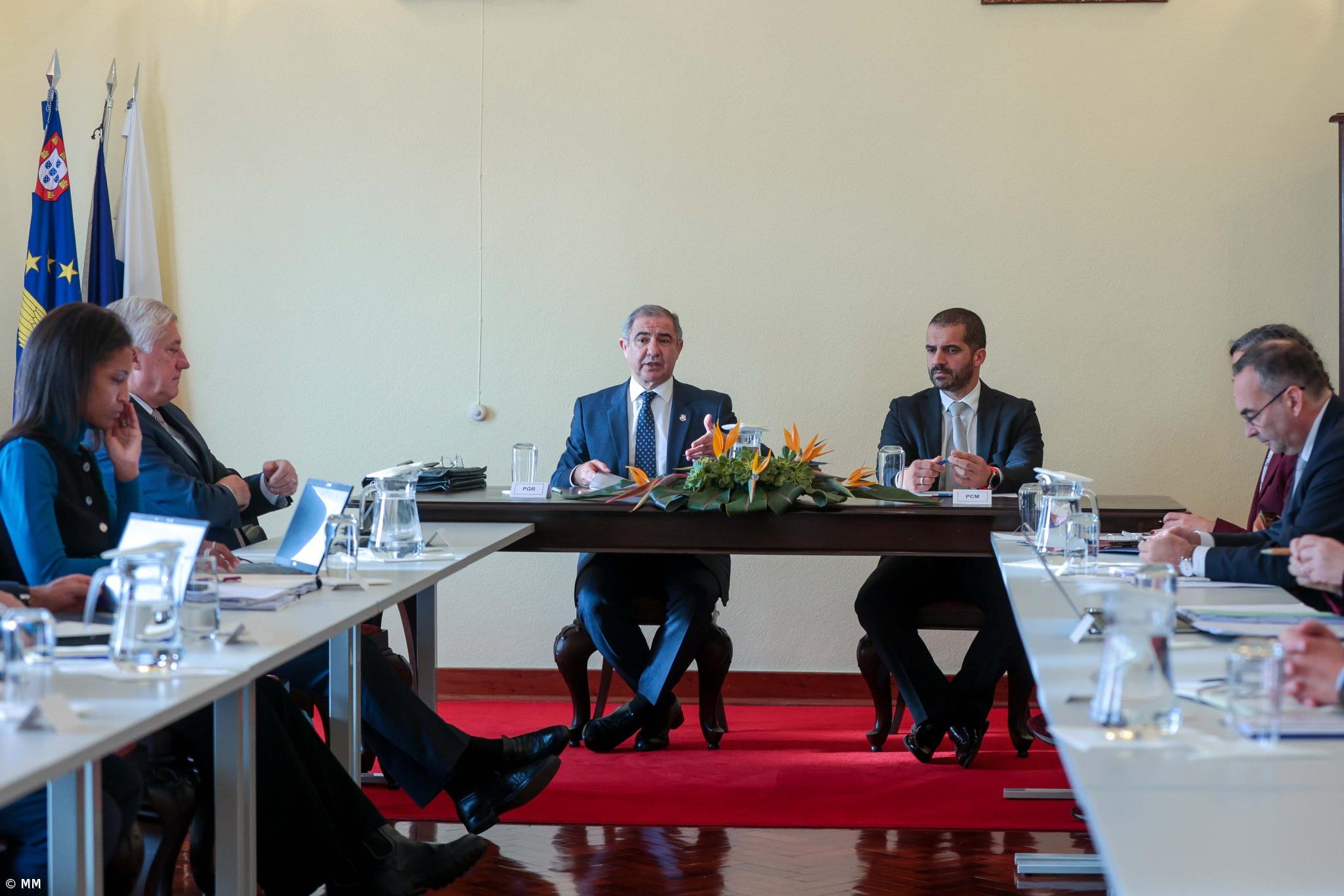 Lajes das Flores pede atenção para ilha que pela distância tem “fator negativo” – Imagem 1