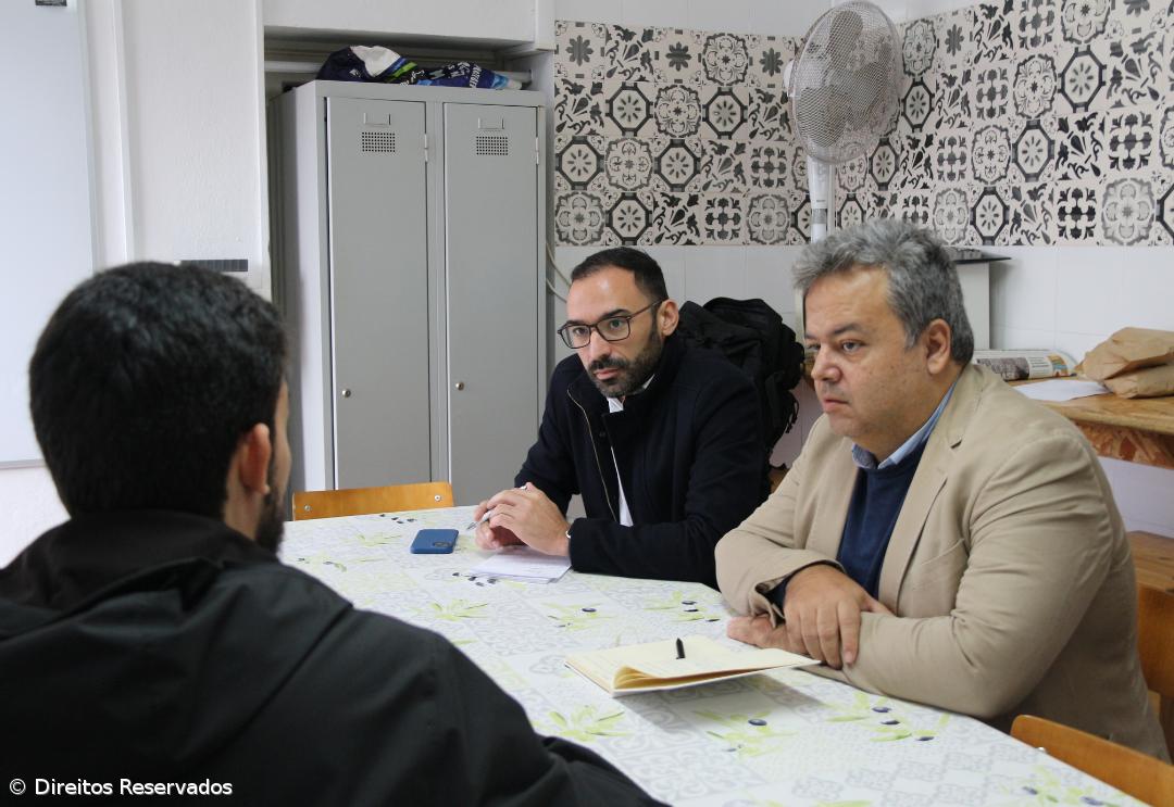 Unidades móveis de associação de reabilitação açoriana com condições “insuficientes” – Imagem 1