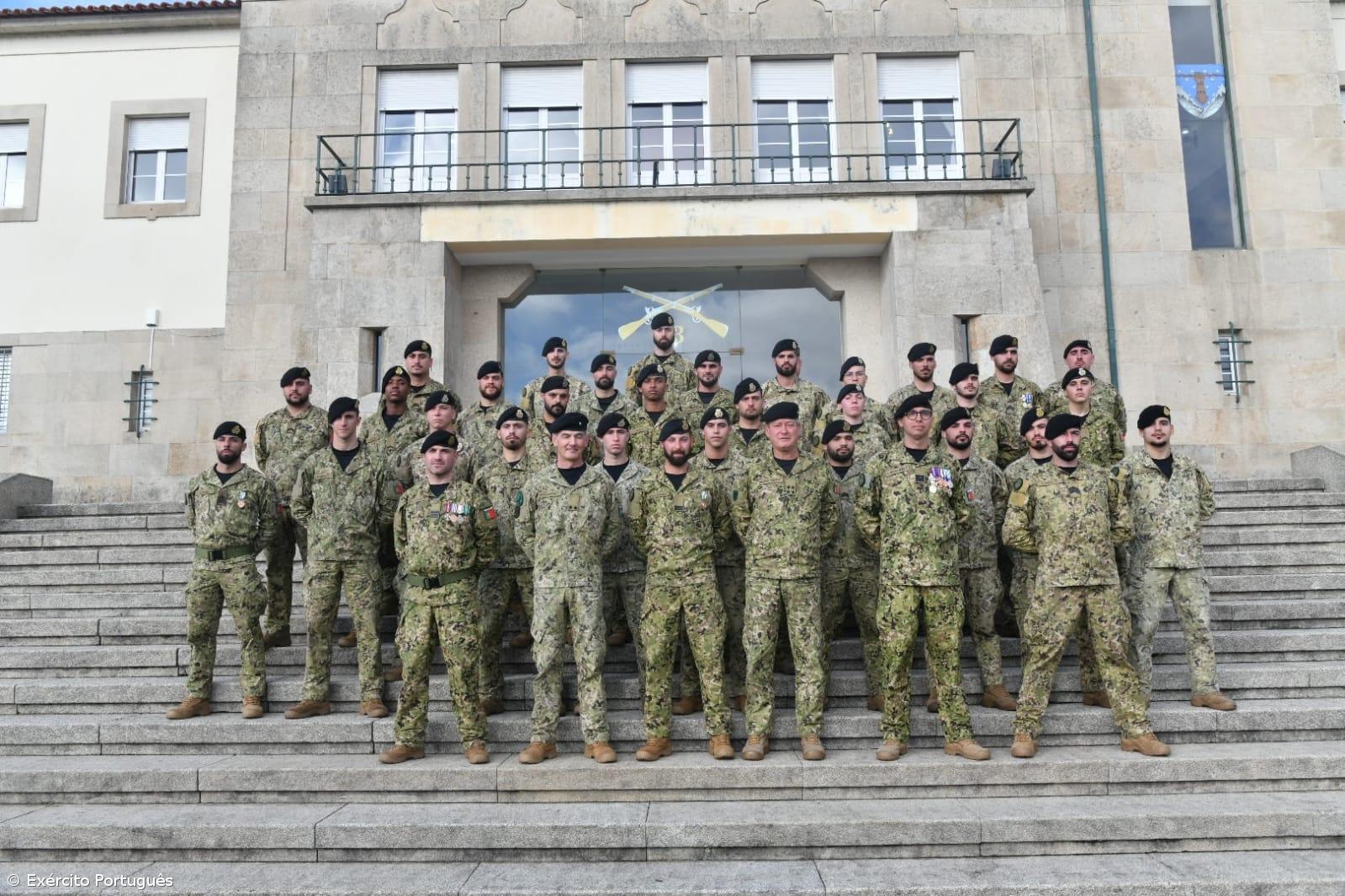 Pelotão açoriano integra Força Nacional que recebeu o Estandarte Nacional – Imagem 1