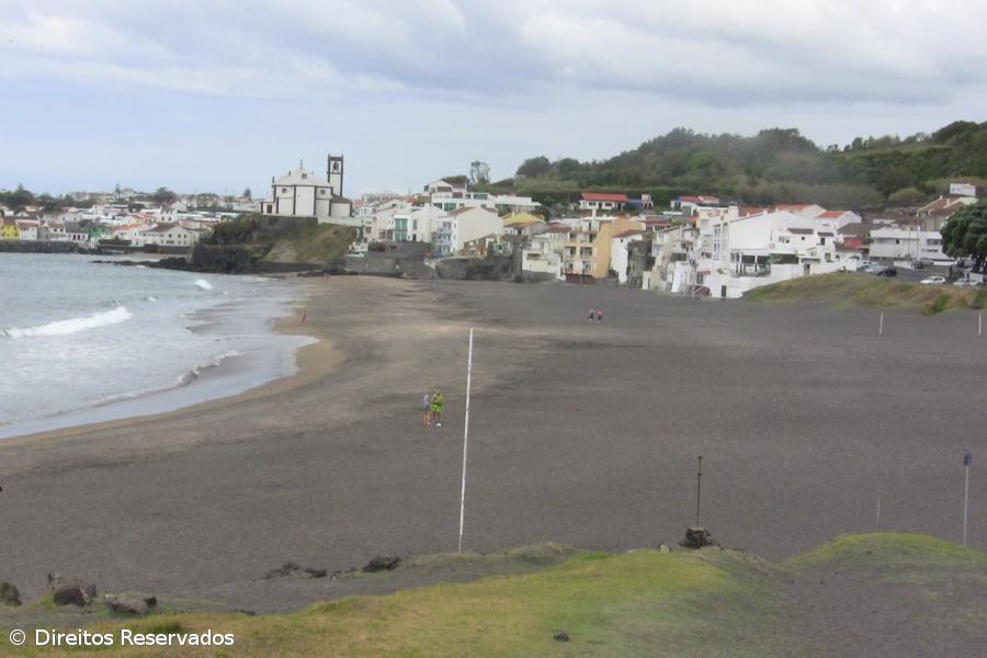 Praia das Milícia e Poços de São Vicente com cadeiras de rodas anfíbias – Imagem 1