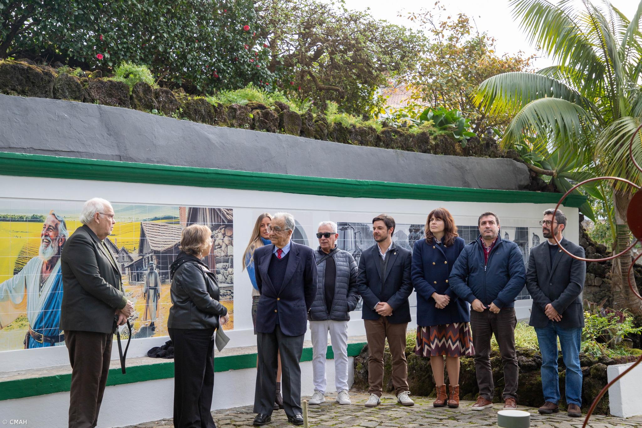 Azulejos históricos e contemporâneos valorizam Jardim Duque da Terceira – Imagem 1