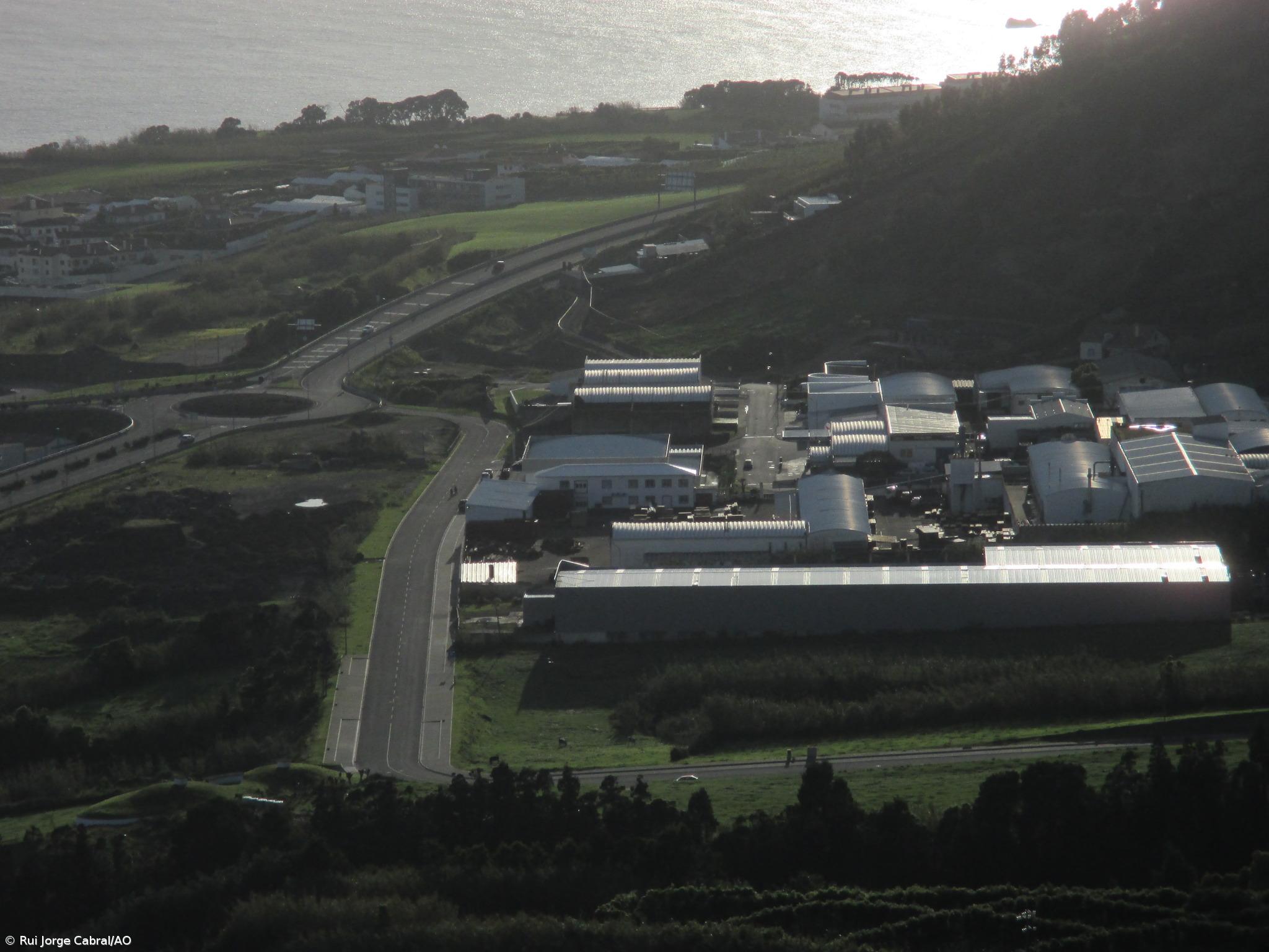 Compra de terreno no parque industrial gera polémica na assembleia – Imagem 1