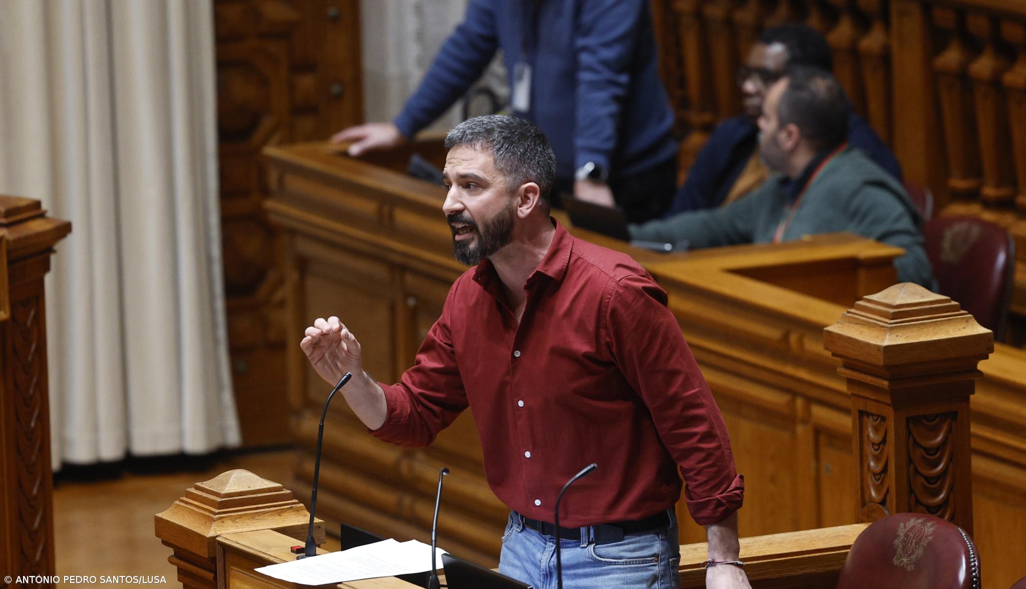 BE questiona Negócios Estrangeiros sobre utilização da base das Lajes pelos EUA – Imagem 1