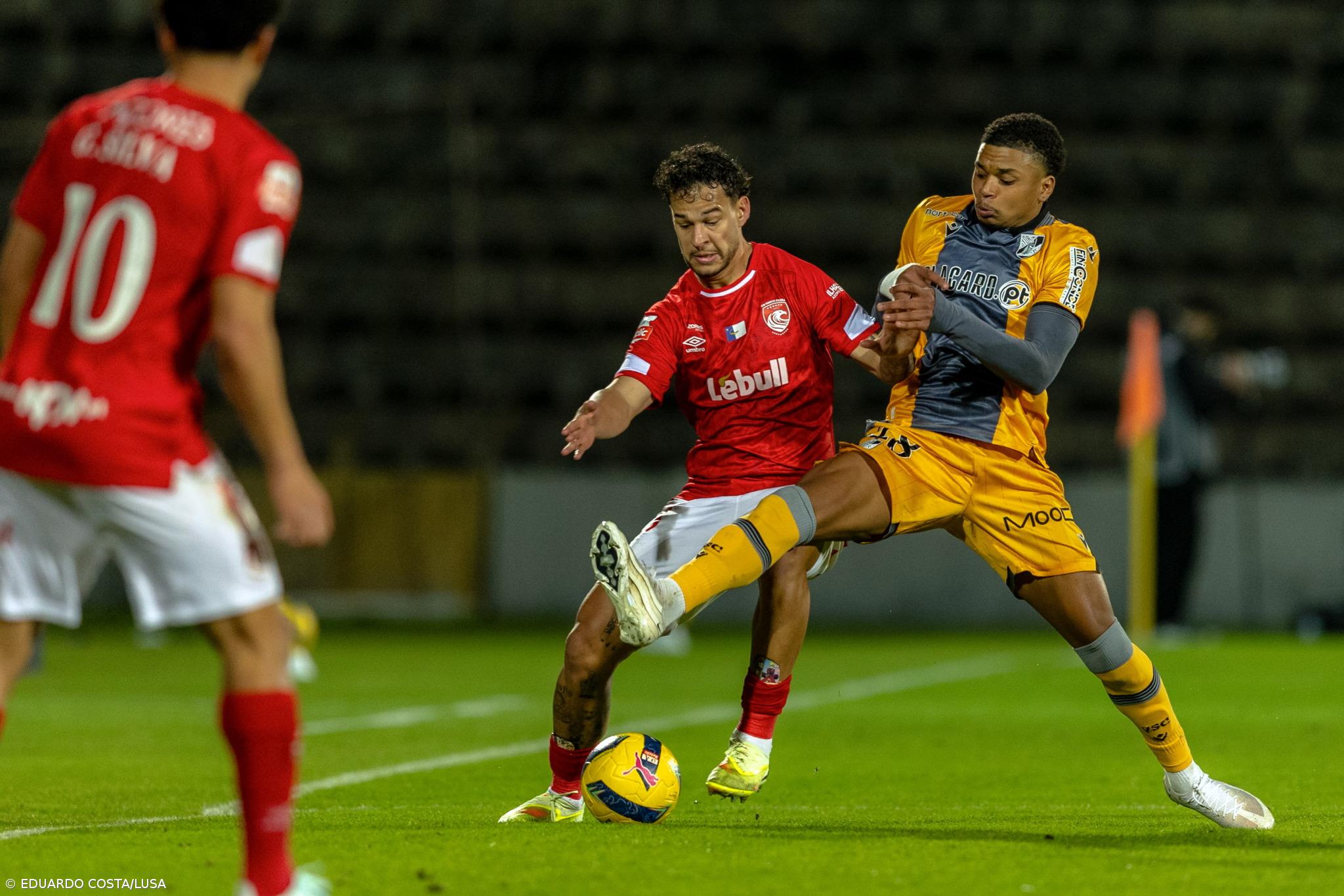 Santa Clara impõe-se ao Vitória de Guimarães e carimba regresso aos triunfos – Imagem 1