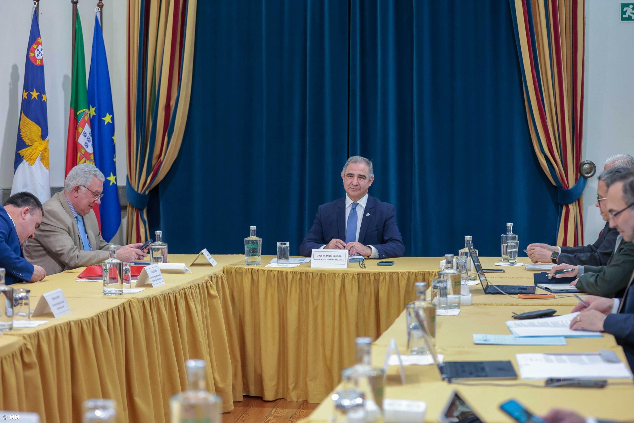 Governo dos Açores vai fretar novo navio para abastecer a ilha das Flores – Imagem 1