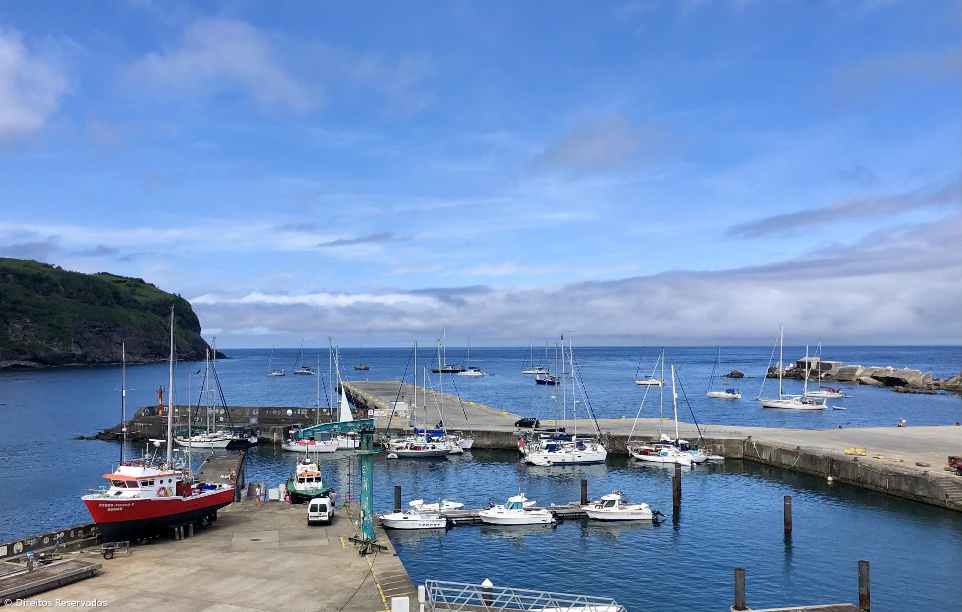 Veleiros proibidos de atracar nas Flores – Imagem 1