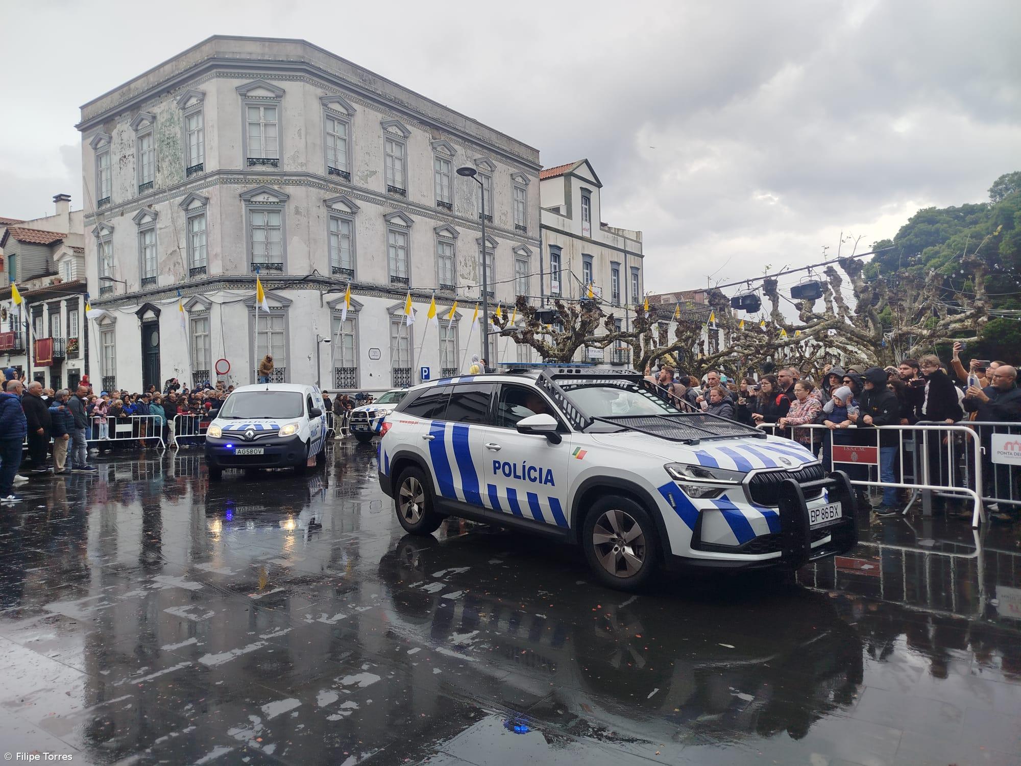 Chuva não travou desfile de homenagem ao Santo Cristo – Imagem 1