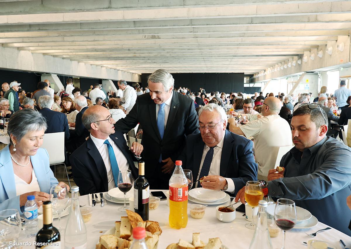 União à mesa com Sopas do Espírito Santo  – Imagem 20