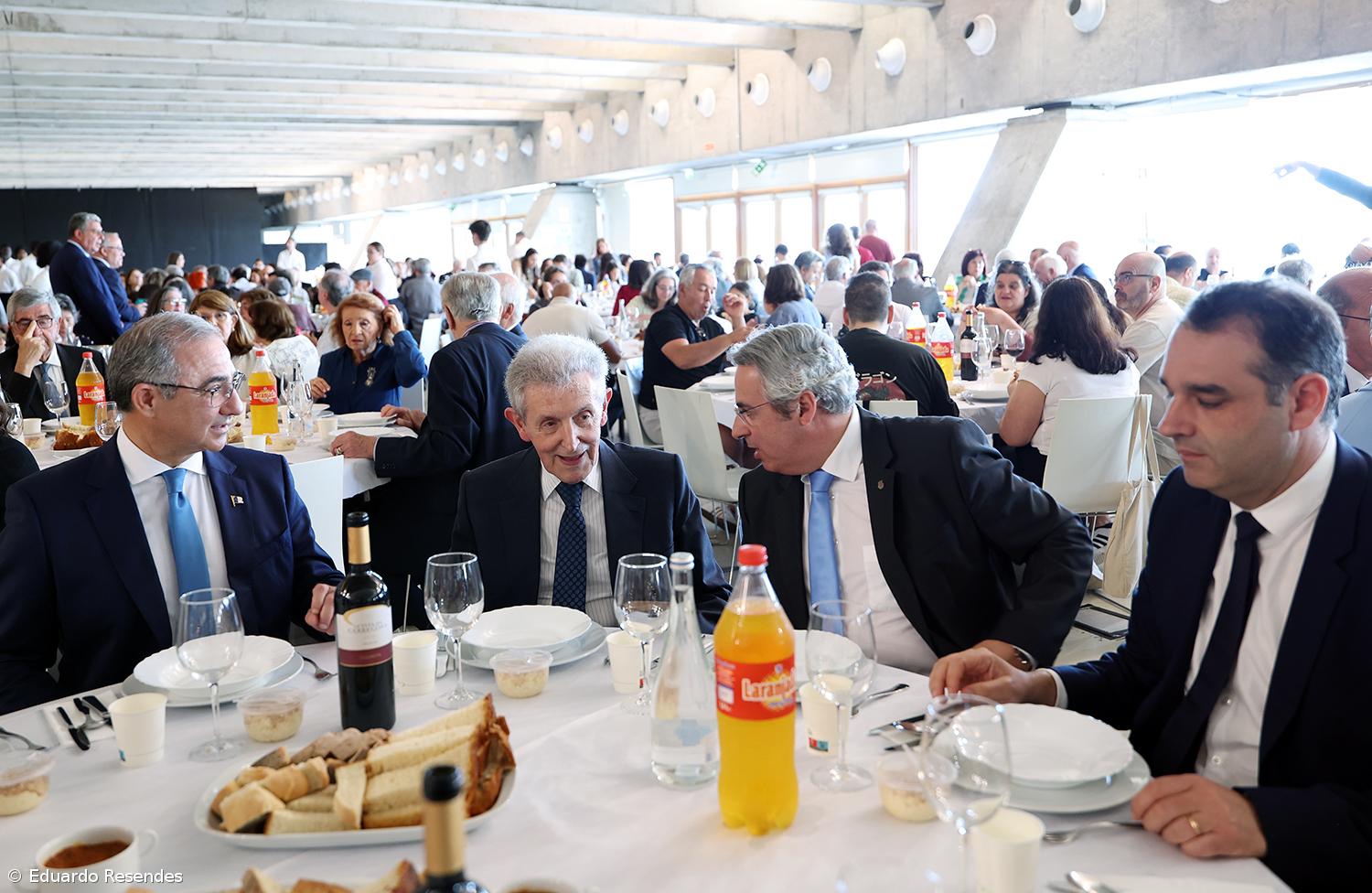 União à mesa com Sopas do Espírito Santo  – Imagem 14