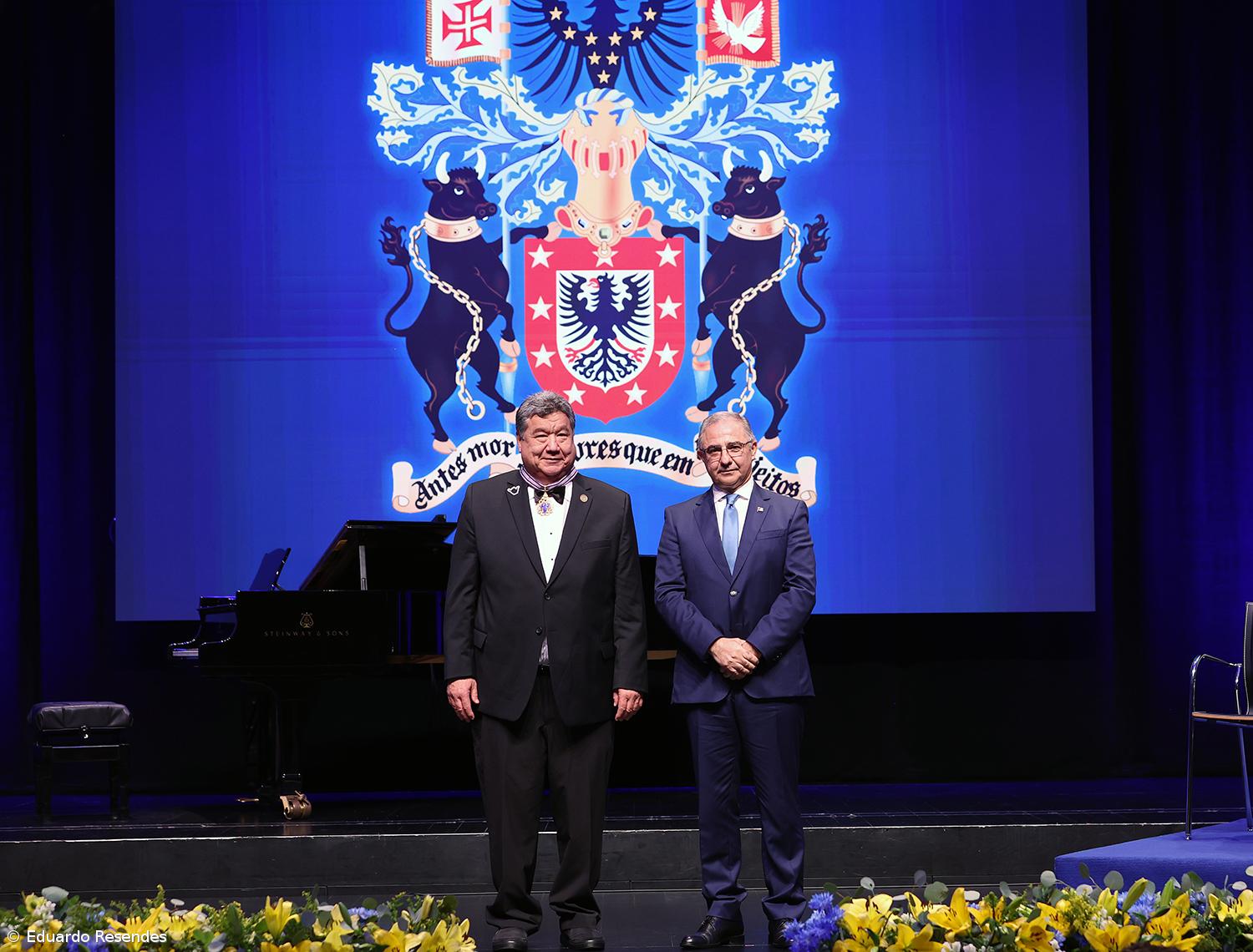 Personalidades e instituições distinguidas com as insígnias honoríficas açorianas – Imagem 6