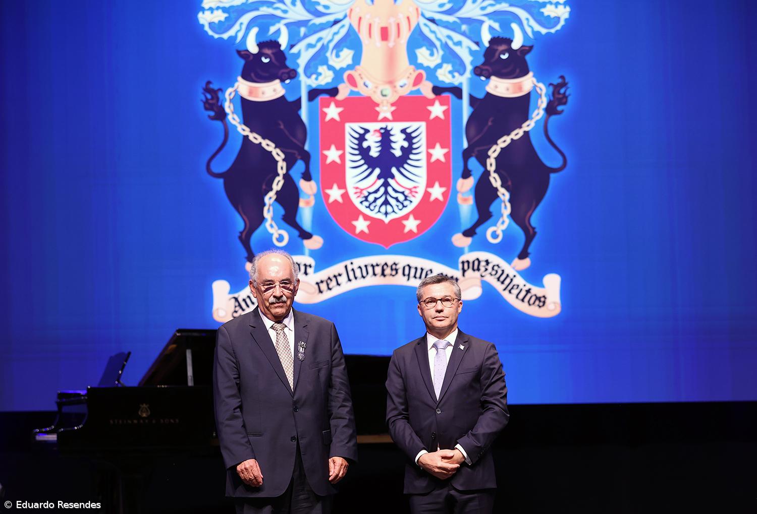 Personalidades e instituições distinguidas com as insígnias honoríficas açorianas – Imagem 5