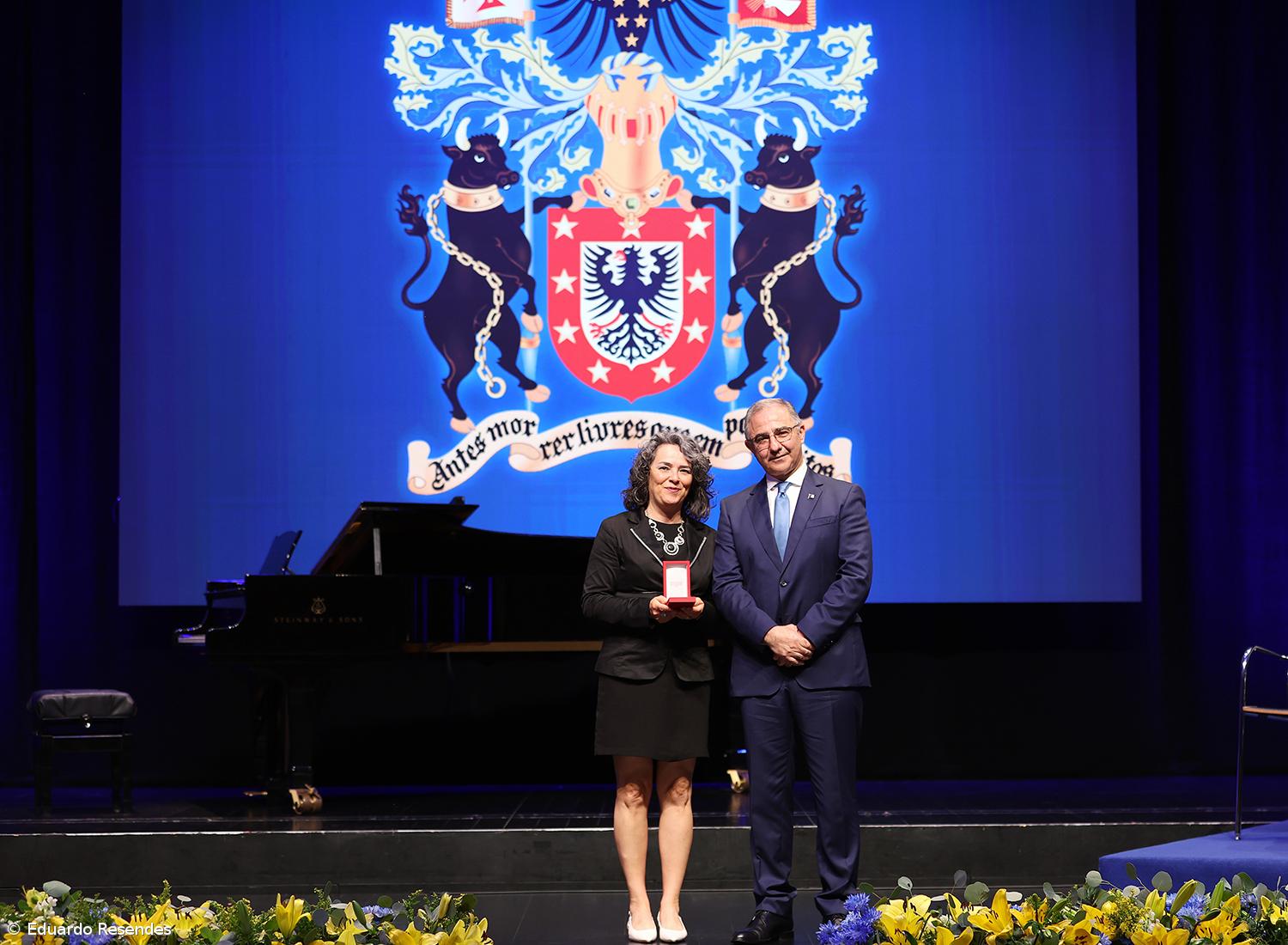 Personalidades e instituições distinguidas com as insígnias honoríficas açorianas – Imagem 12