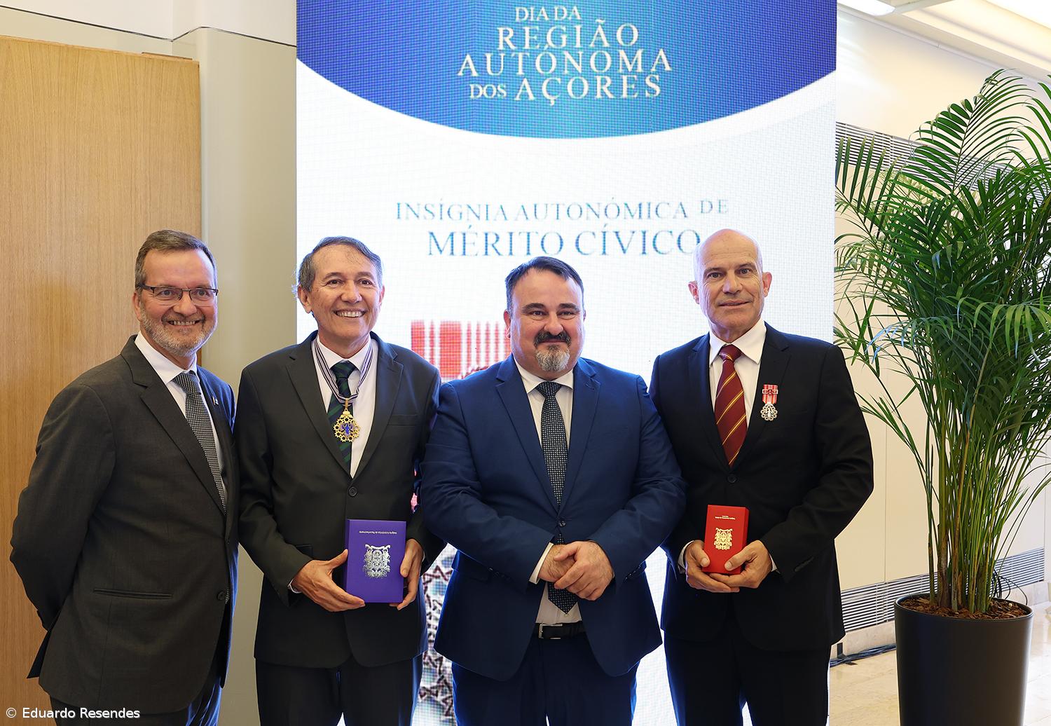 Personalidades e instituições distinguidas com as insígnias honoríficas açorianas – Imagem 27