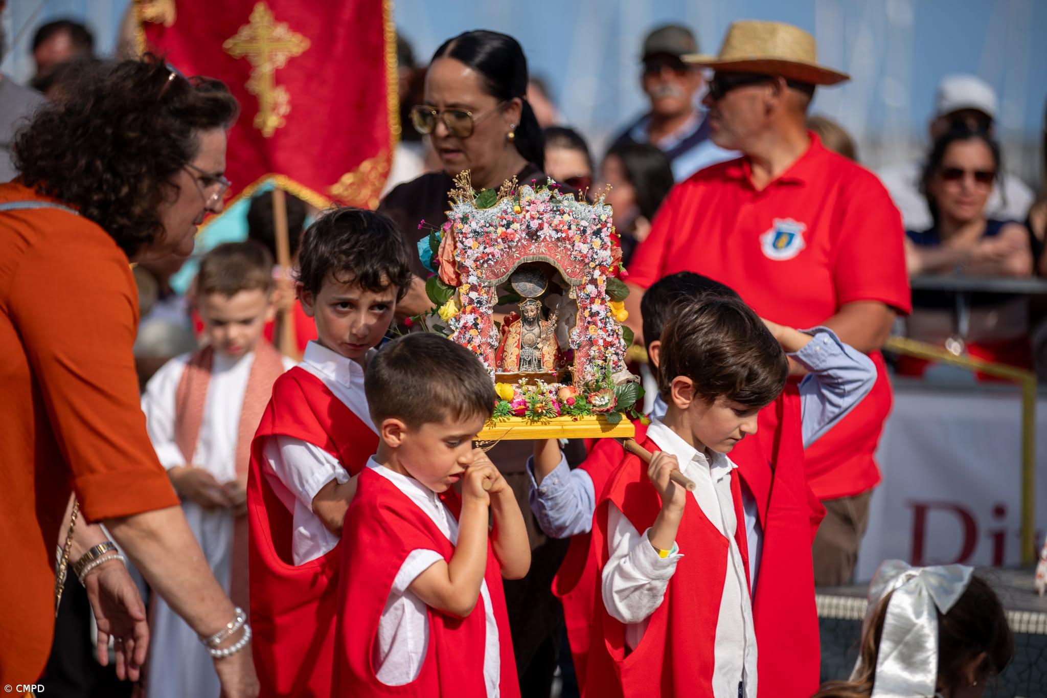 Ponta Delgada volta a encher-se para celebrar o Divino Espírito Santo – Imagem 8