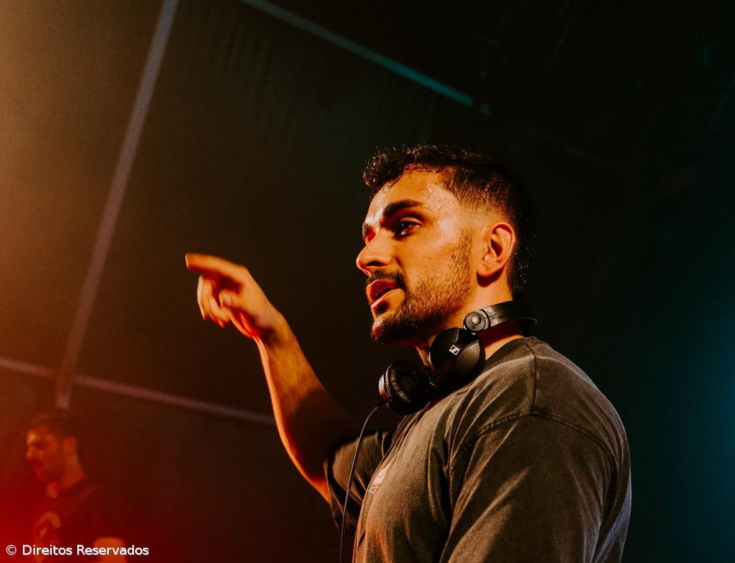 “As pessoas fora da música não têm a noção do quão difícil é produzir uma música” – Imagem 1