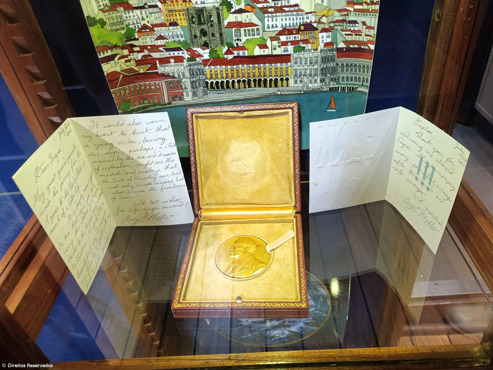 Medalha de Craig Mello a bordo do navio-escola Sagres – Imagem 4