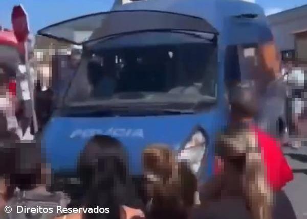 Oito detidos em megaoperação da PSP em Rabo de Peixe – Imagem 1