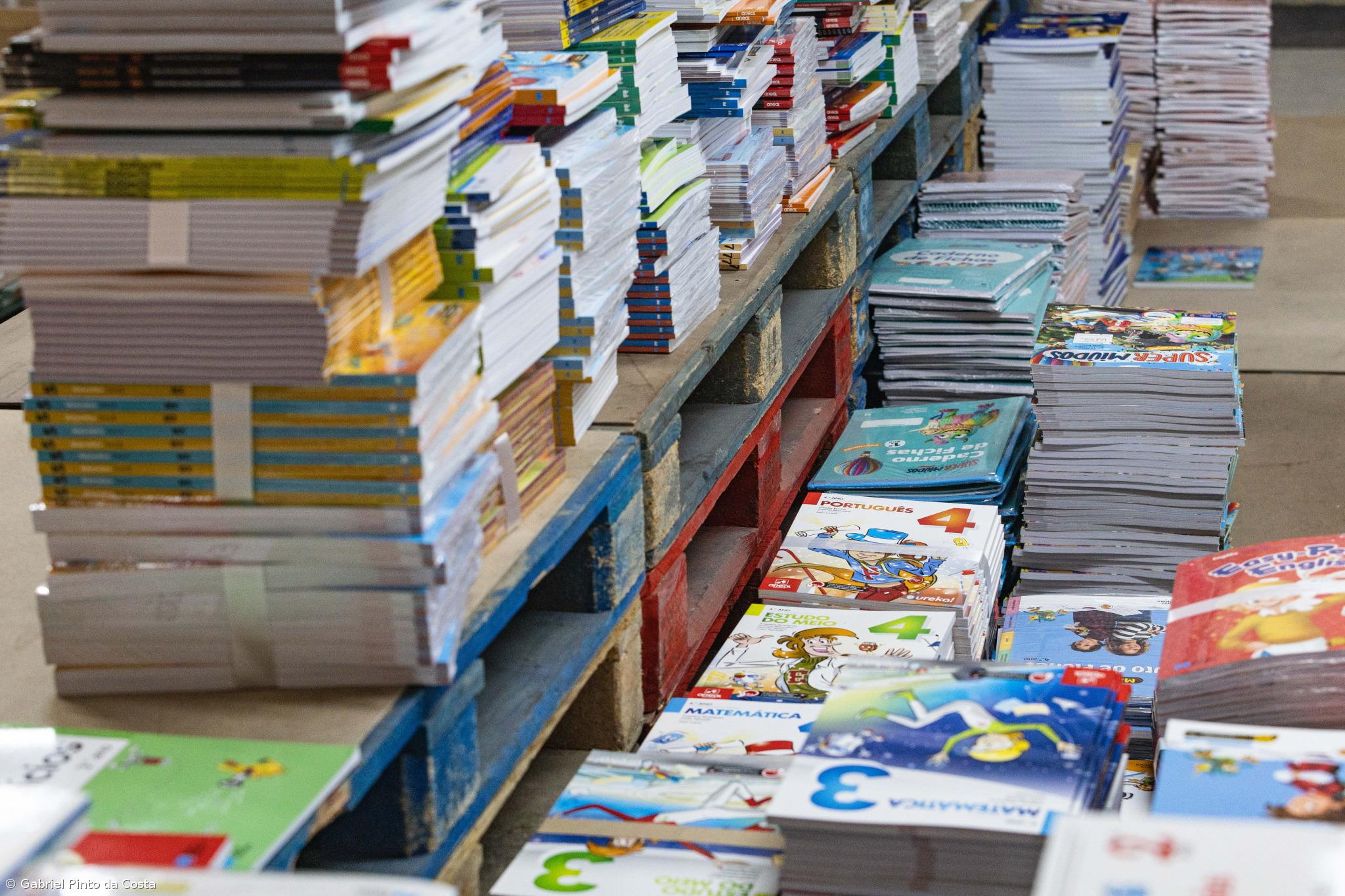 Venda de manuais escolares em papel voltou a aumentar – Imagem 1
