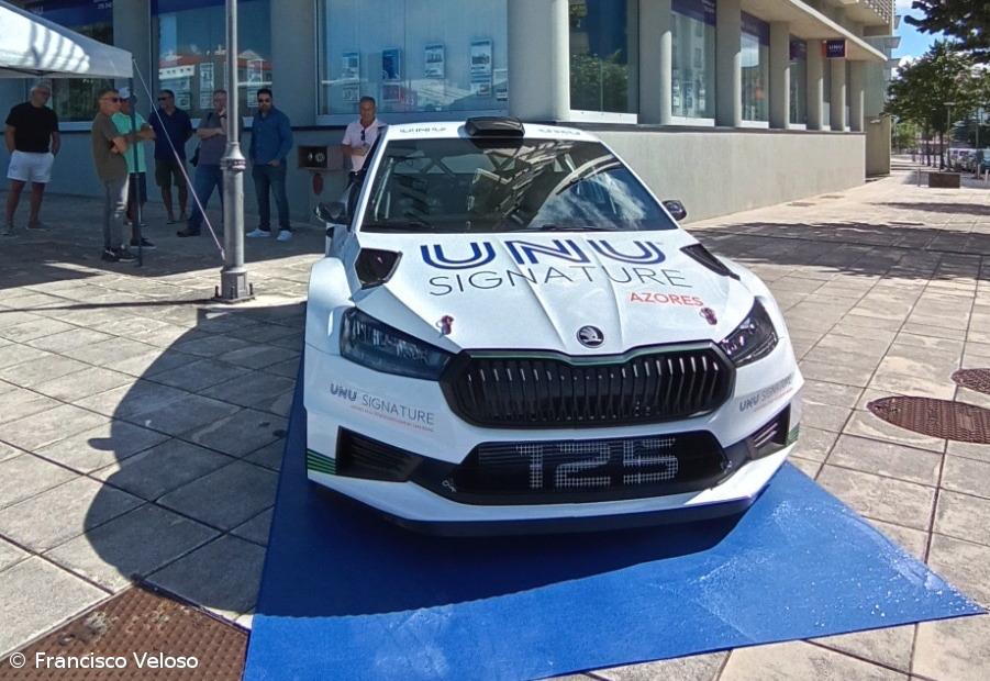 Skoda Motorsport presenteia Luís Miguel Rego com a edição especial de aniversário – Imagem 1