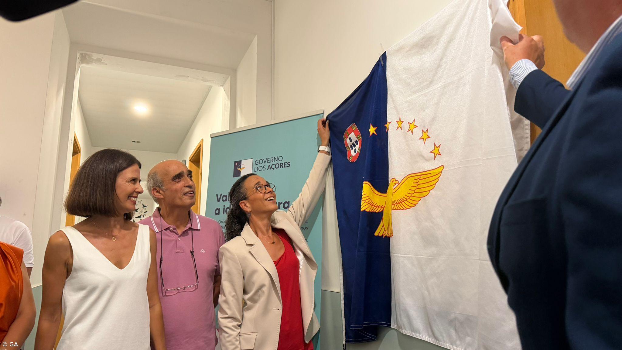 Escola Roberto Ivens inaugura sala snoezelen – Imagem 1