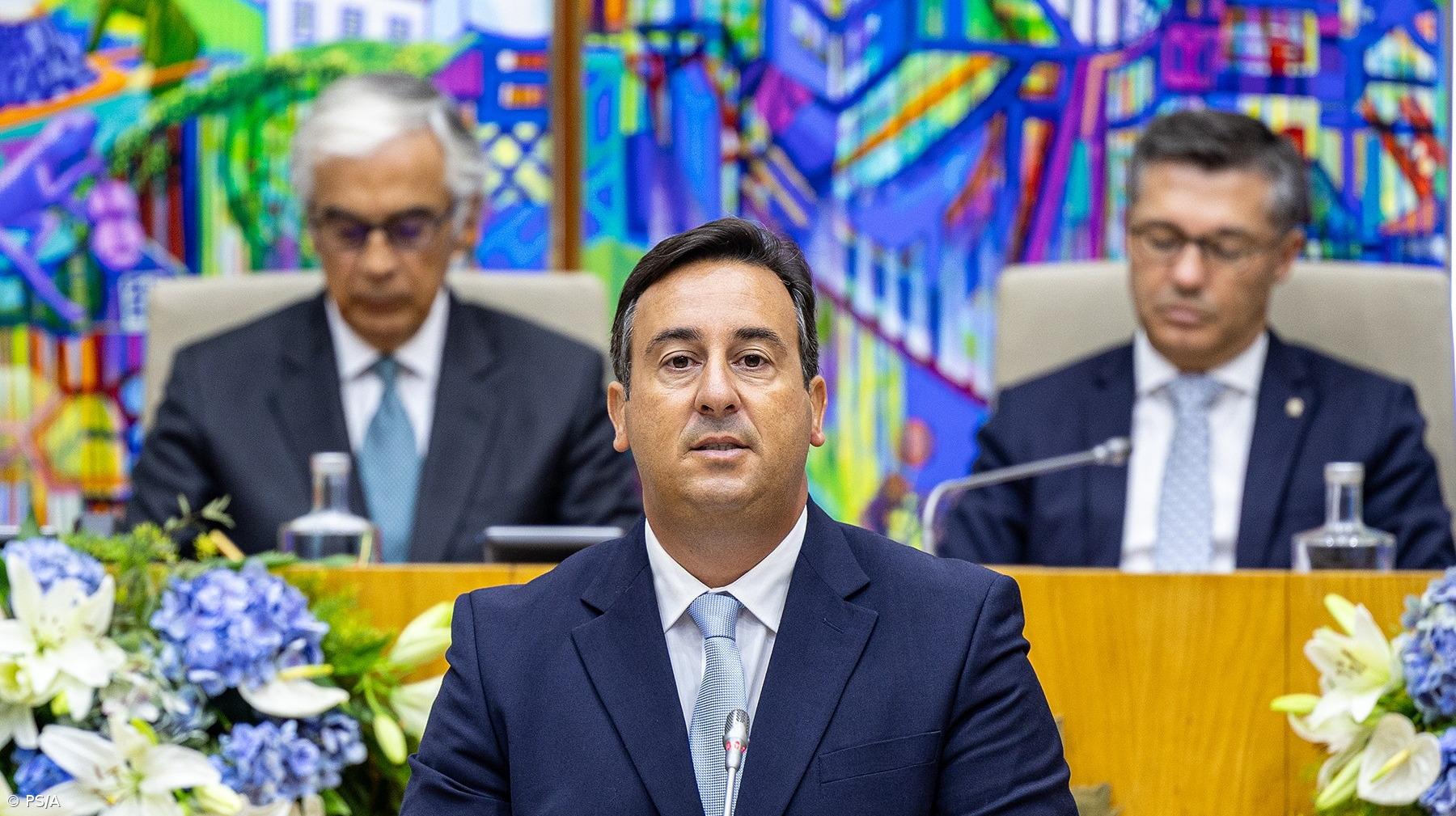 PS propõe projeto político regional “forte e progressista” para os Açores – Imagem 1