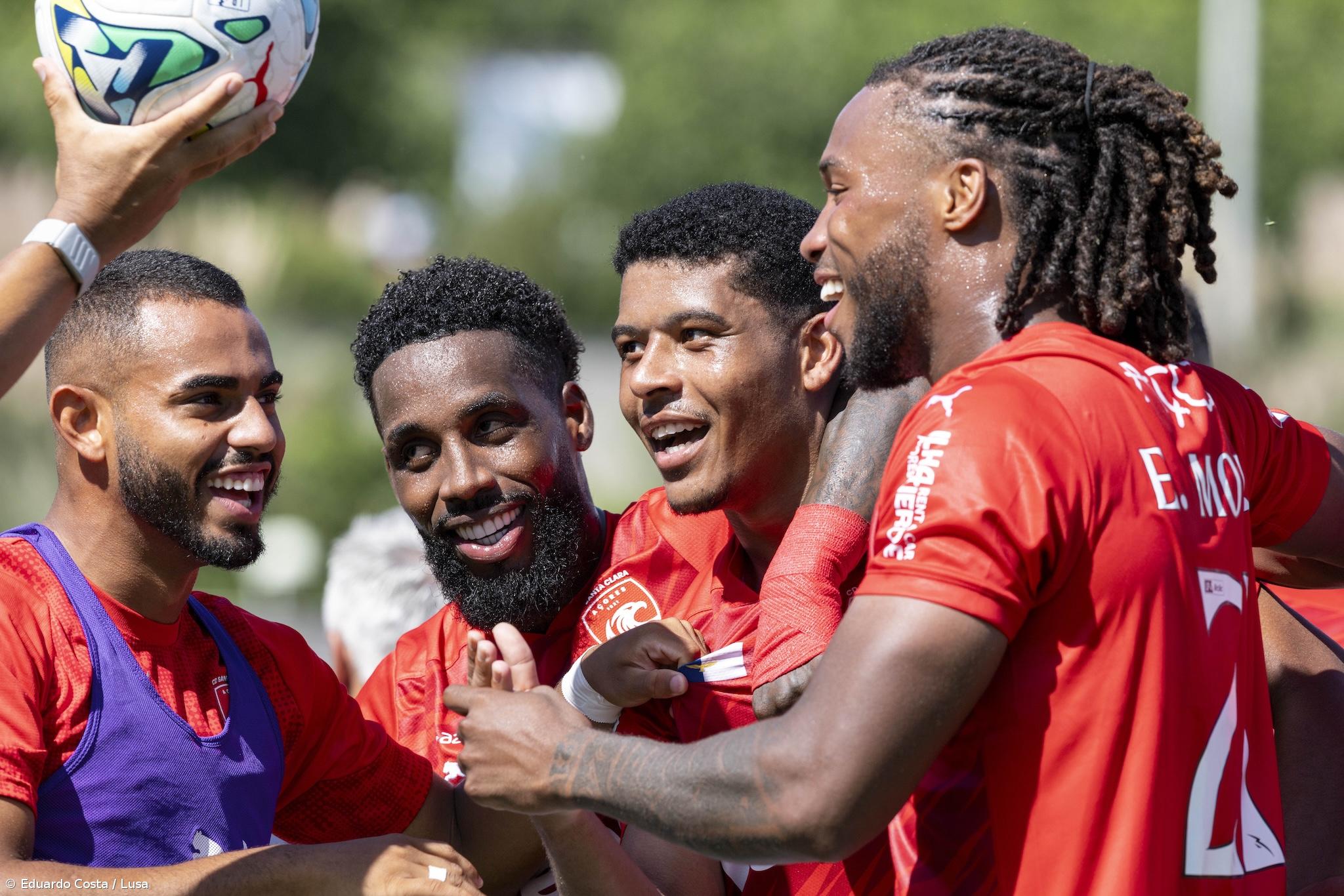 Santa Clara goleia Rio Ave e sobe ao terceiro lugar, à condição – Imagem 1