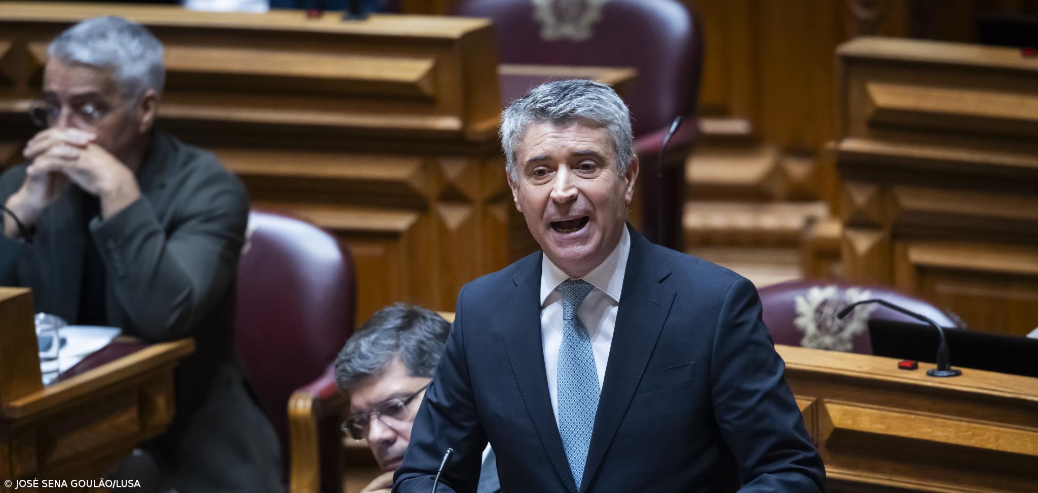 Carneiro desafia Montenegro sobre lei das rendas, PM diz que PS não tem “a mínima autoridade” – Imagem 1
