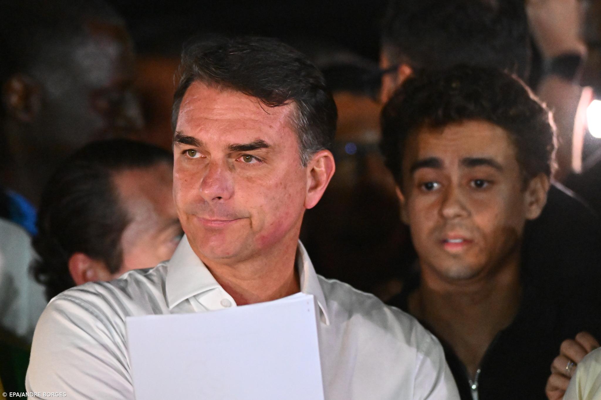 Flávio Bolsonaro diz que vai pedir anulação das eleições – Imagem 1