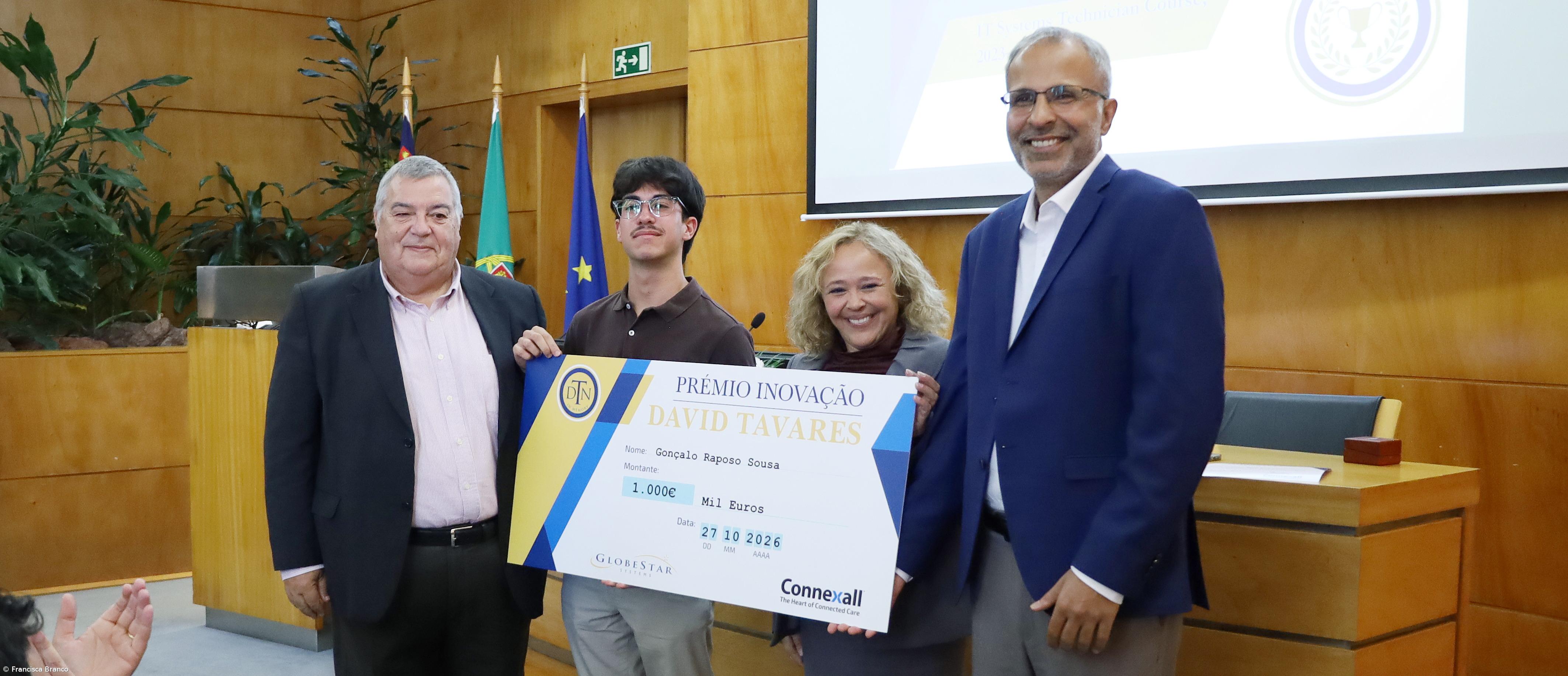 Prémio David Tavares entregue a Gonçalo Sousa – Imagem 1