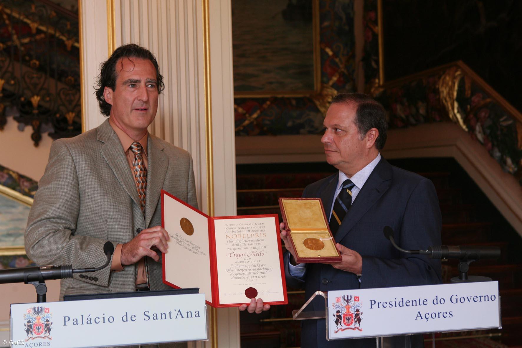 Mostra itinerante sobre Craig Mello – Imagem 1