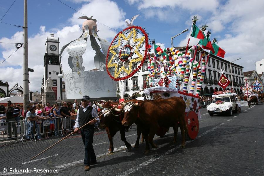 Festas do Espírito Santo de Ponta Delgada assinaladas simbolicamente – Imagem 1