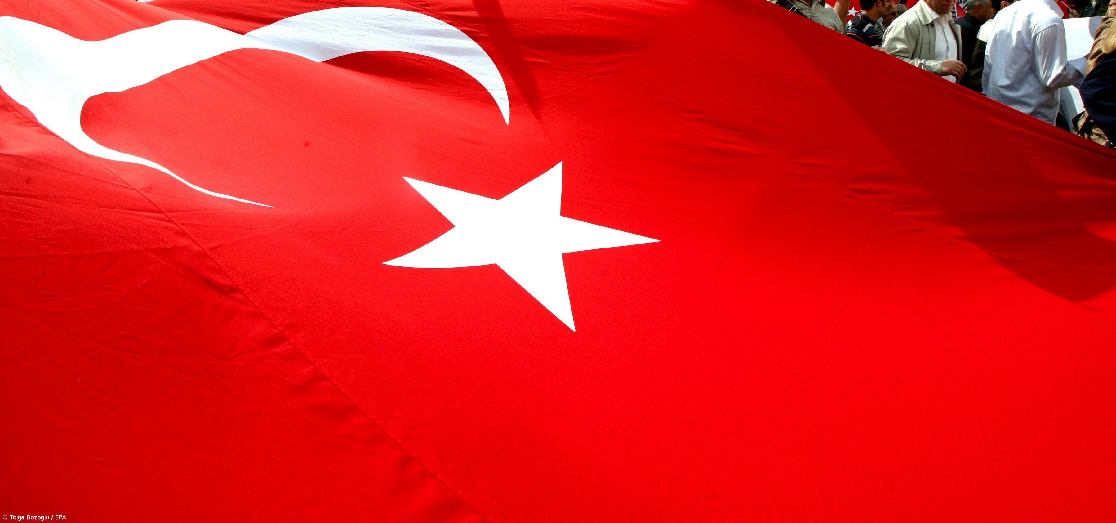 Polémica na Turquia sobre o casamento de crianças – Imagem 1