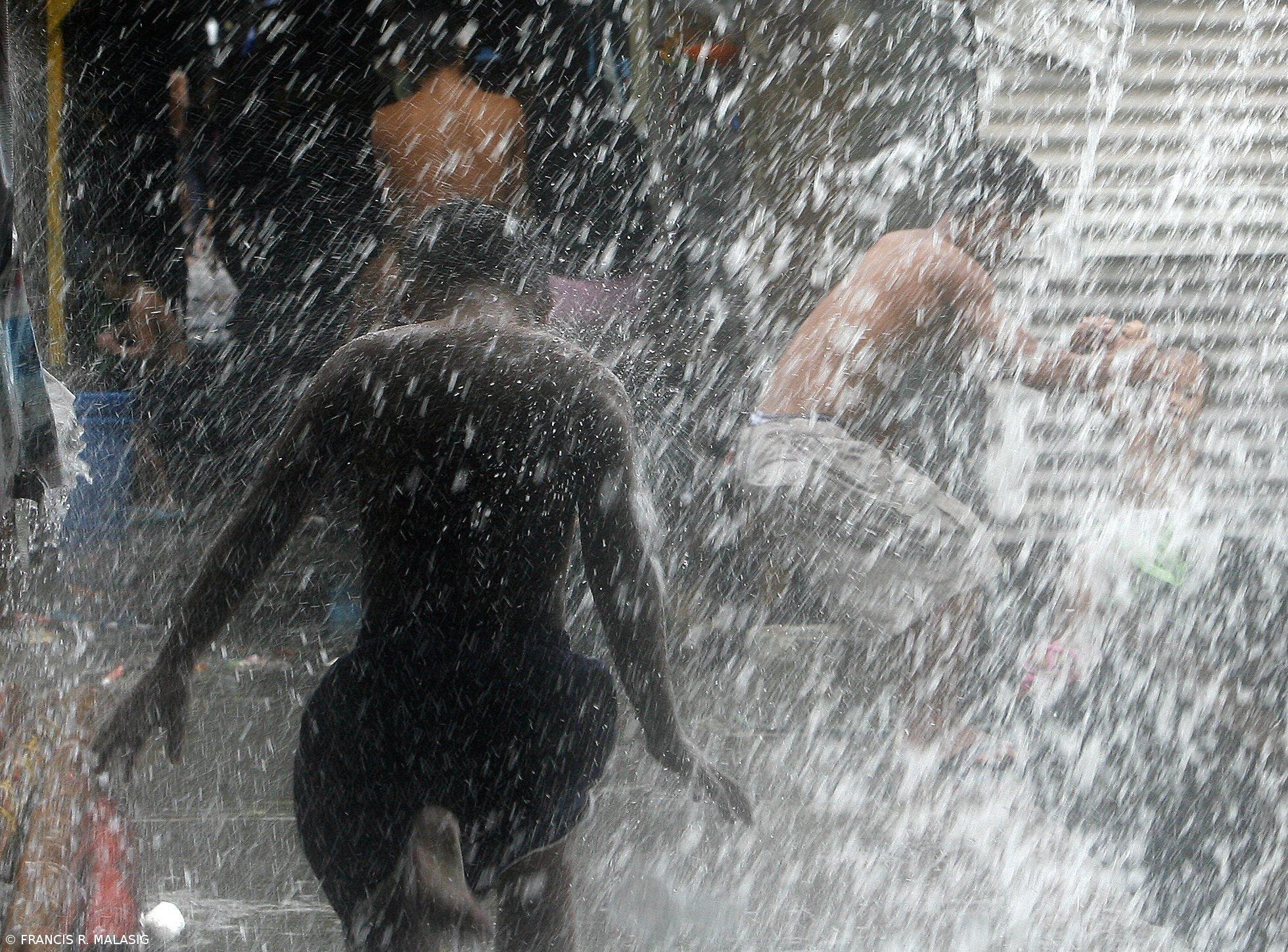 Pelo menos 90 mortos devido à passagem da tempestade Mirinae – Imagem 1