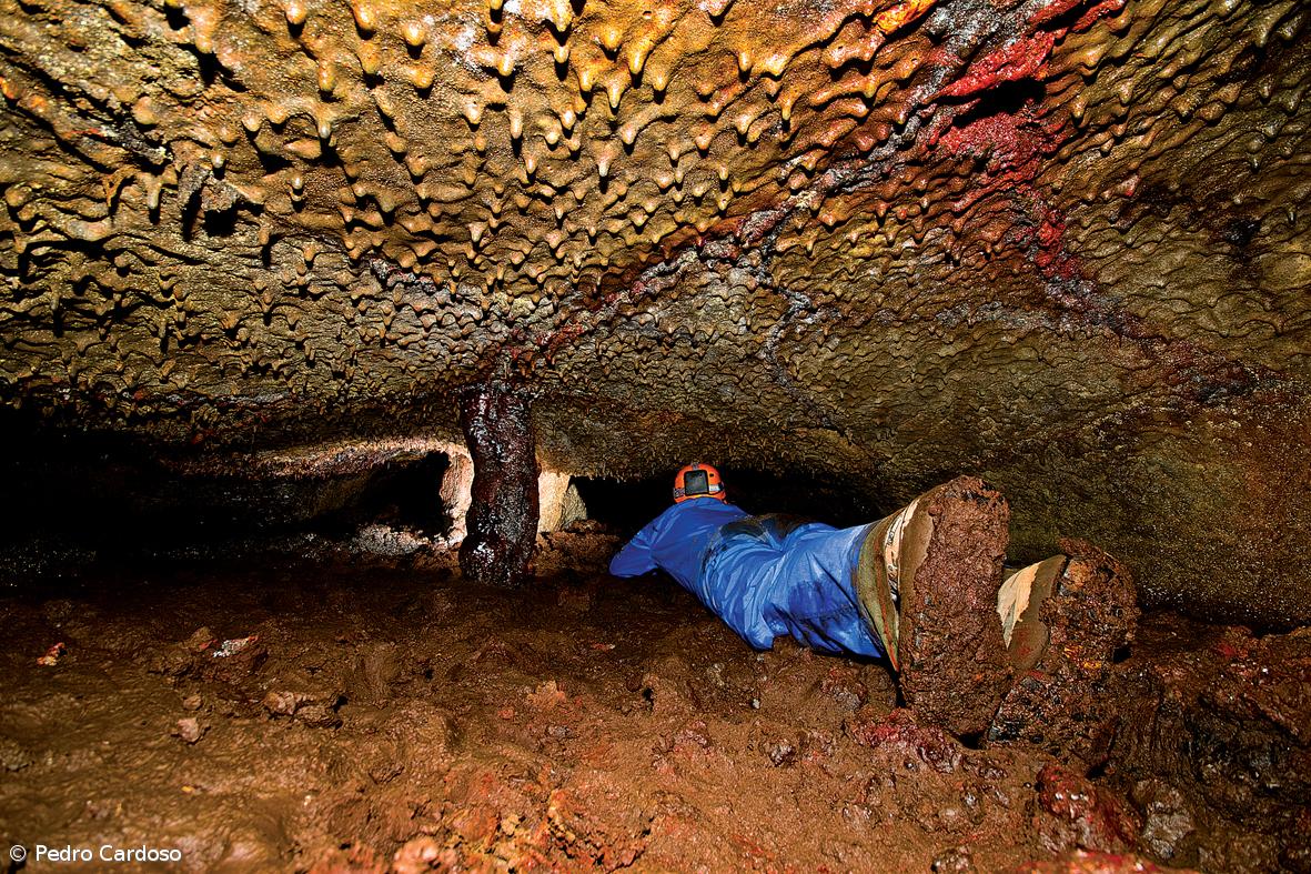 "Buracos de Lava" dos Açores – Imagem 1