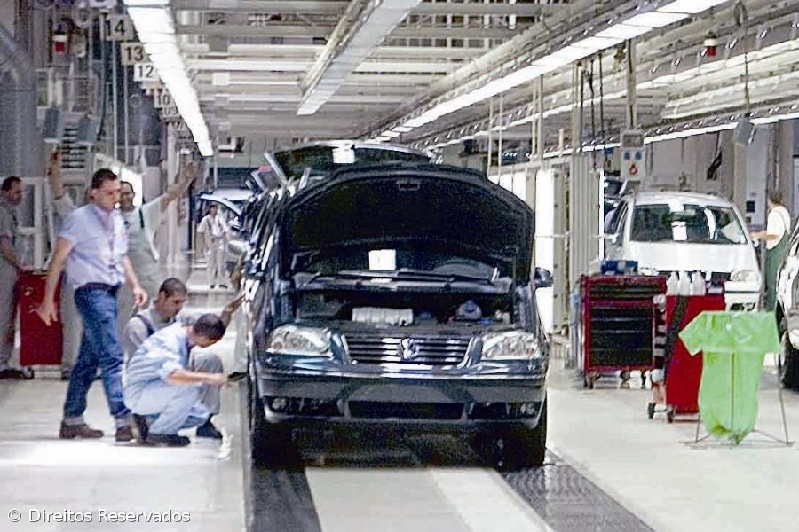 Três mil trabalhadores regressam terça-feira ao trabalho – Imagem 1