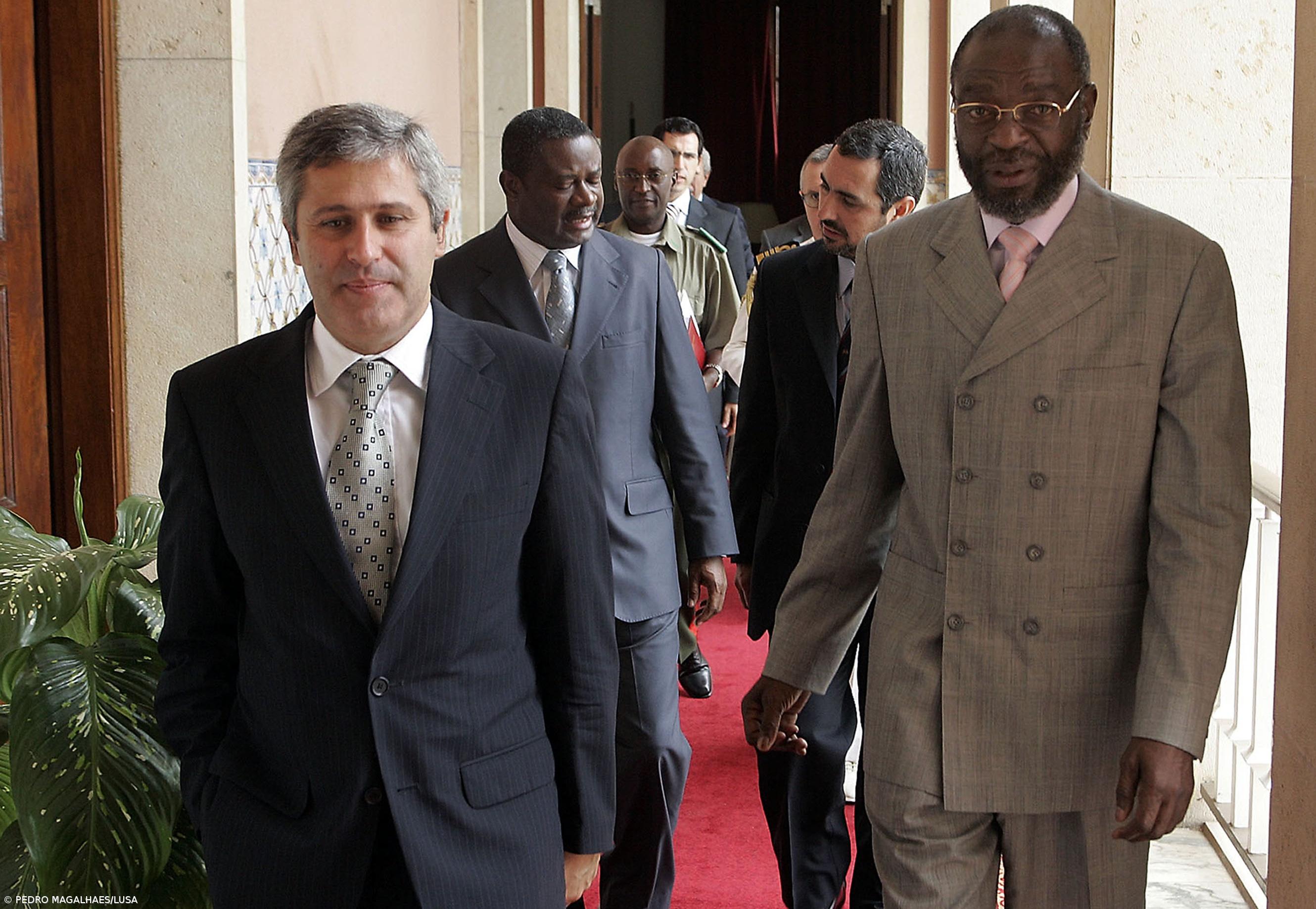 Ministro da Defesa diz que África é um paradoxo – Imagem 1