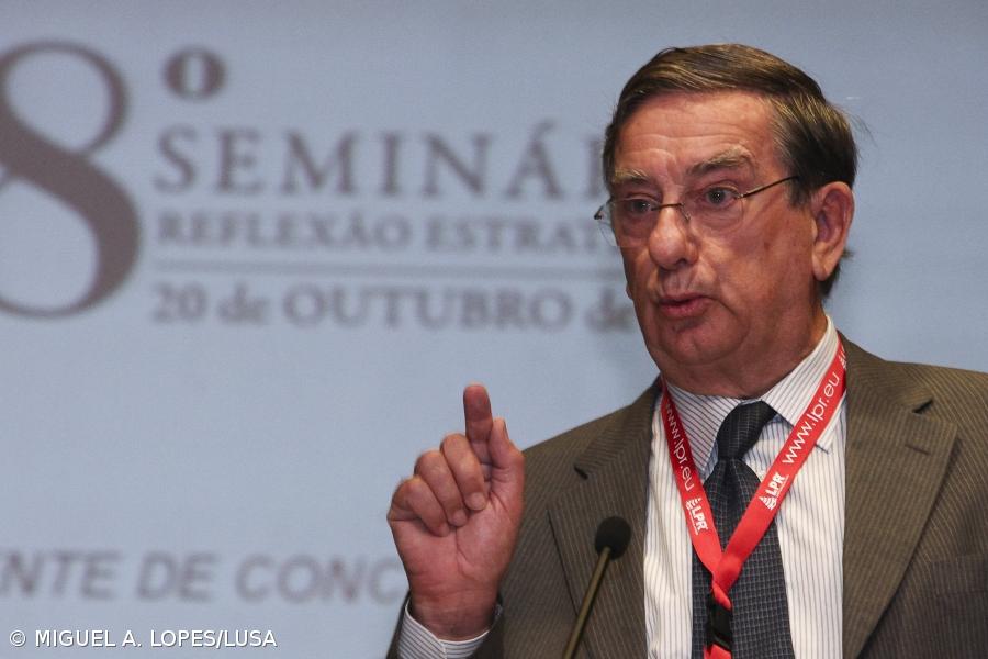 Aumento salarial no próximo ano requer "muita contenção" – Imagem 1