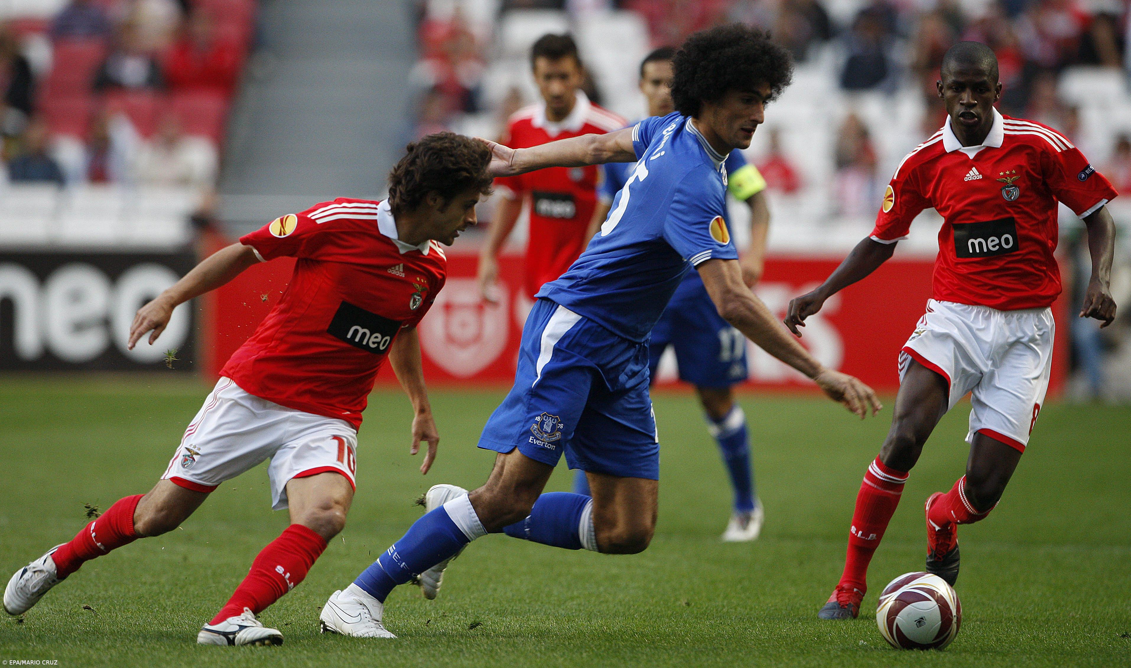  Benfica goleia Everton e sobe à liderança – Imagem 1