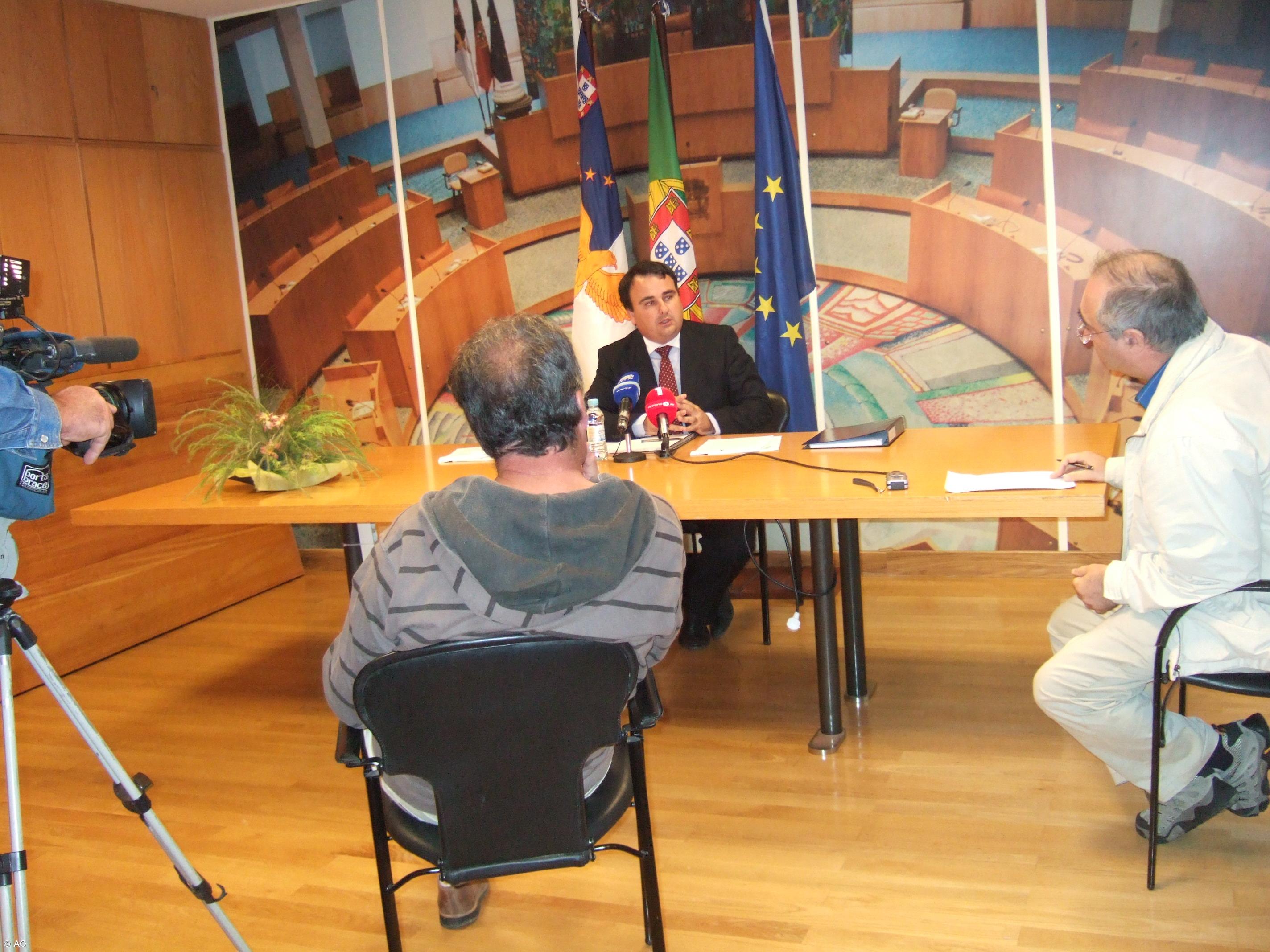 PPM anuncia voto contra Plano e Orçamento dos Açores para 2015 – Imagem 1