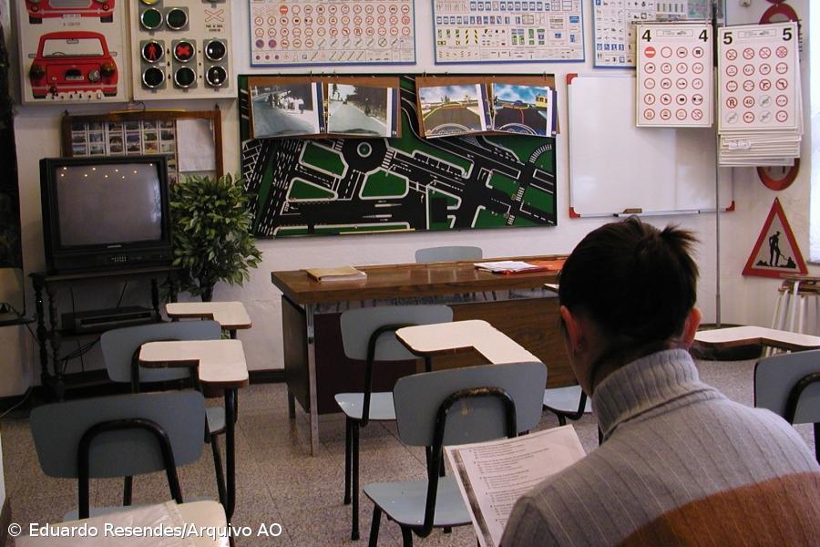 Quase 90% dos condutores com mais de 50 anos já renovaram a carta de condução – Imagem 1