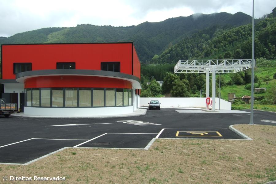 Bomba de gasolina em cima de campo fumarólico vai abrir – Imagem 1