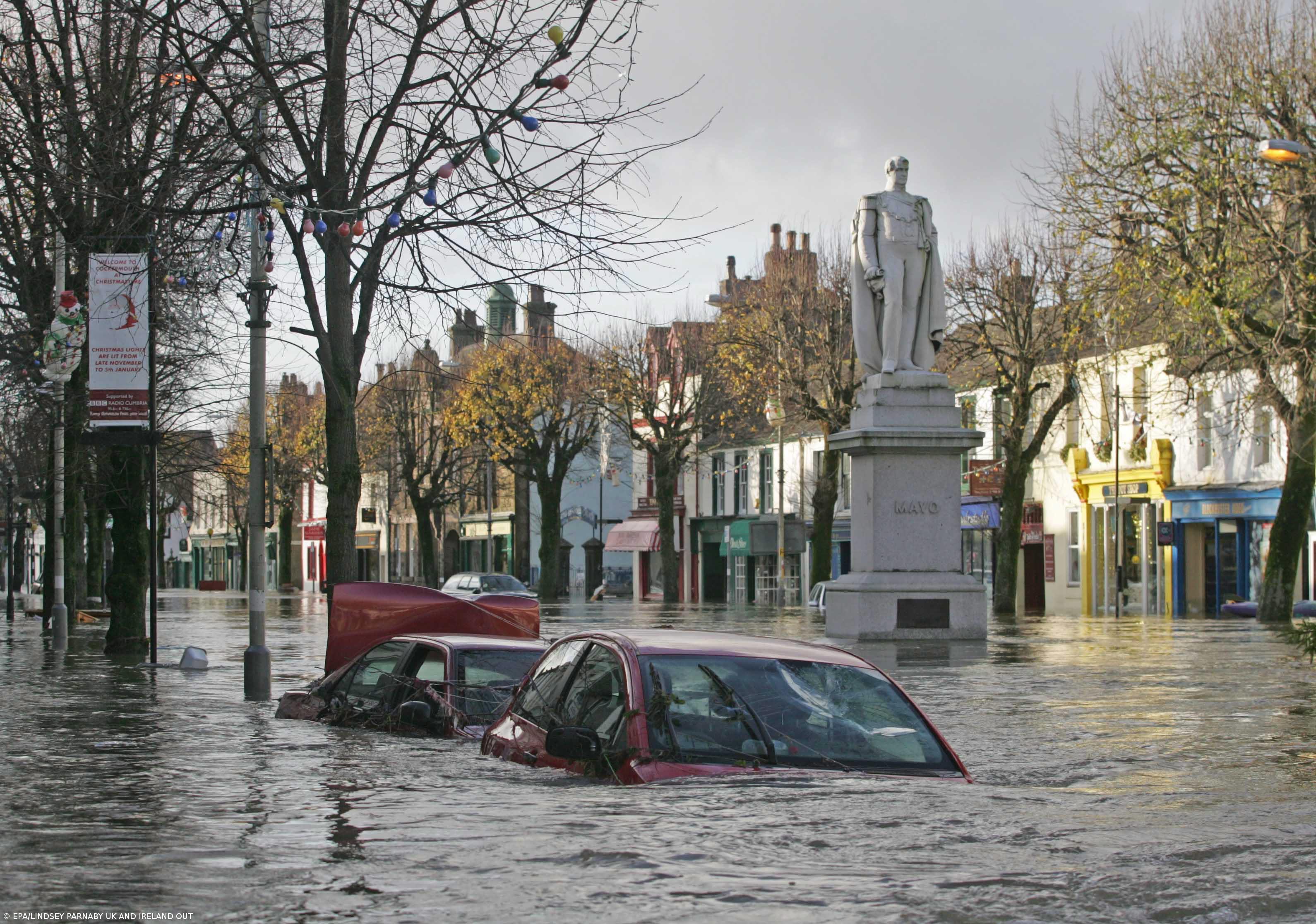 Mau tempo causa inundações em Inglaterra – Imagem 1