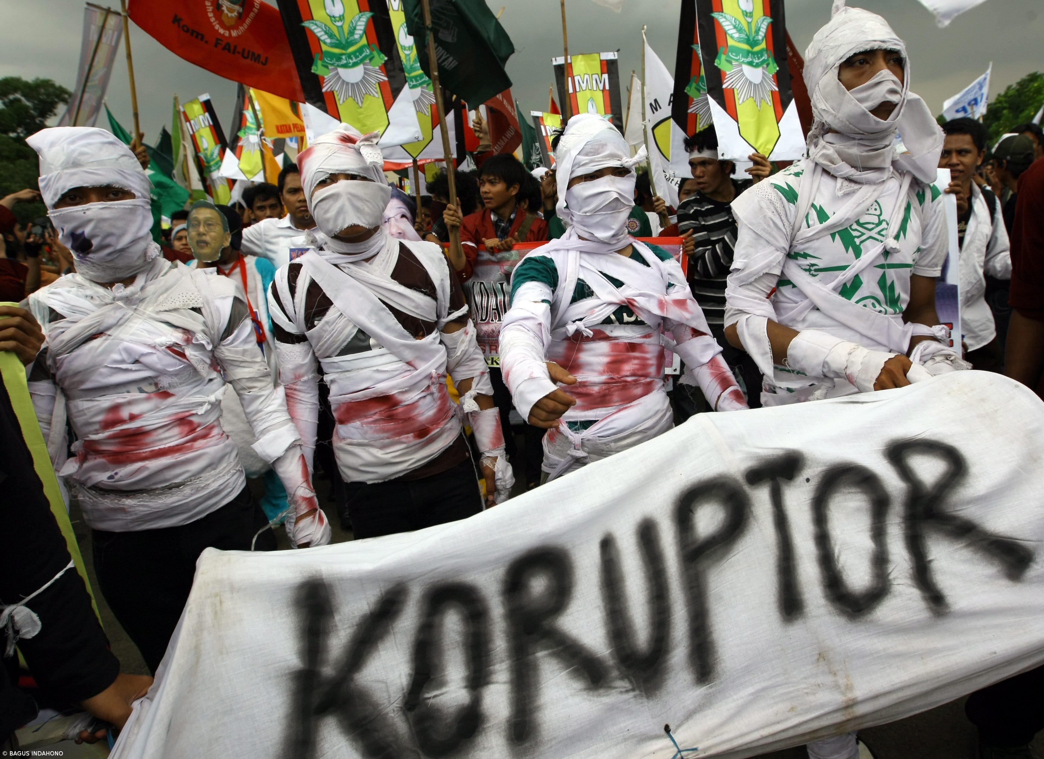  Milhares manifestam-se nas principais cidades contra corrupção – Imagem 1