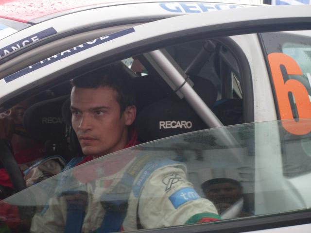 Pilotos a caminho da primeira especial de hoje